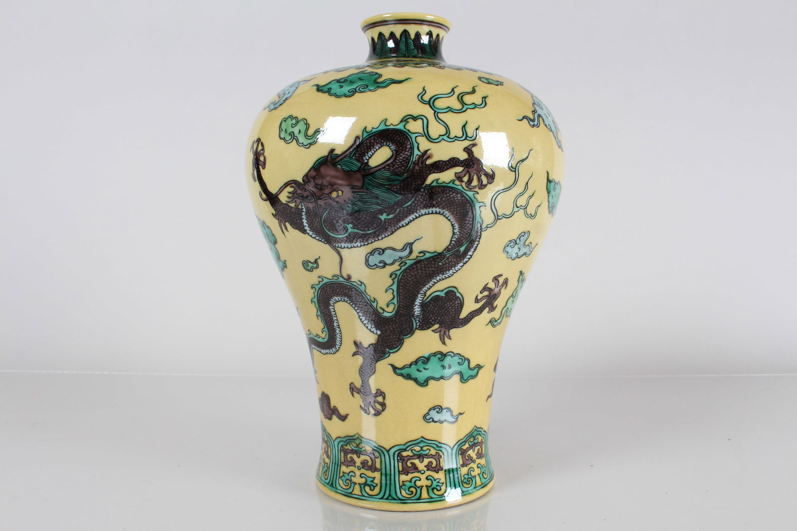 A Chinese Dragon-decorating Porcelain Fortune Vase: A Chinese Dragon-decorating Porcelain Fortune Vase . Height: 11.25 (inch).