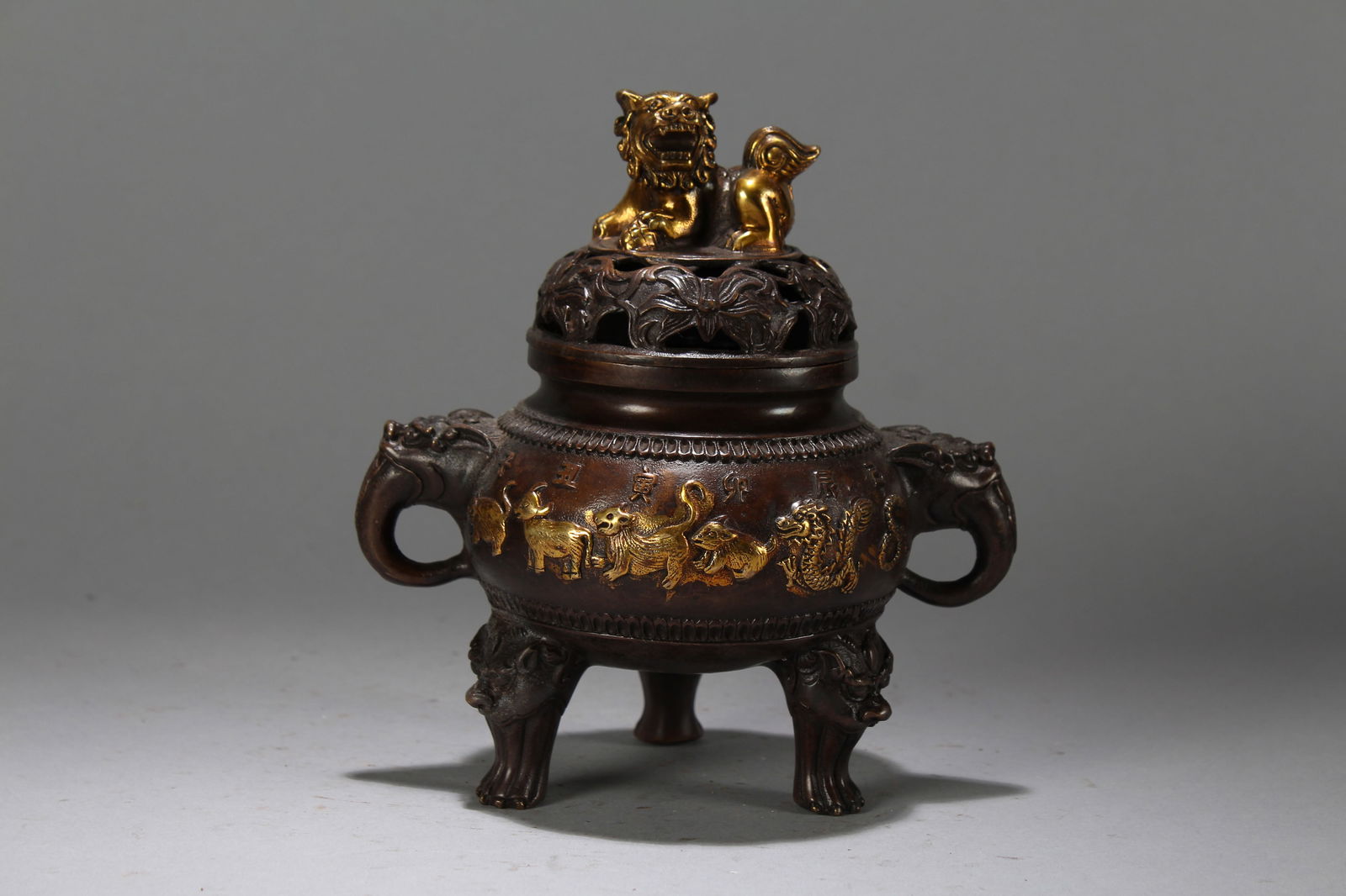 A Chinese Lidded Duo-opening Religious Fortune Censer: A Chinese Lidded Duo-opening Religious Fortune Censer. Height : 6.75 (inch). Width : 6.5 (inch). Length : 5 (inch).