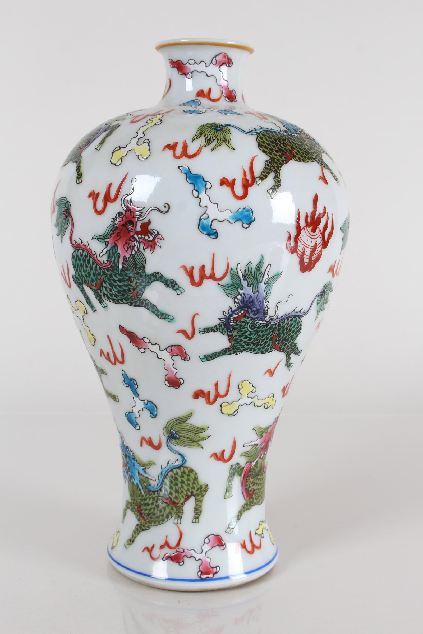 A Chinese Myth-beast Fortune Porcelain Vase: A Chinese Myth-beast Fortune Porcelain Vase . Height: 8.75 (inch).