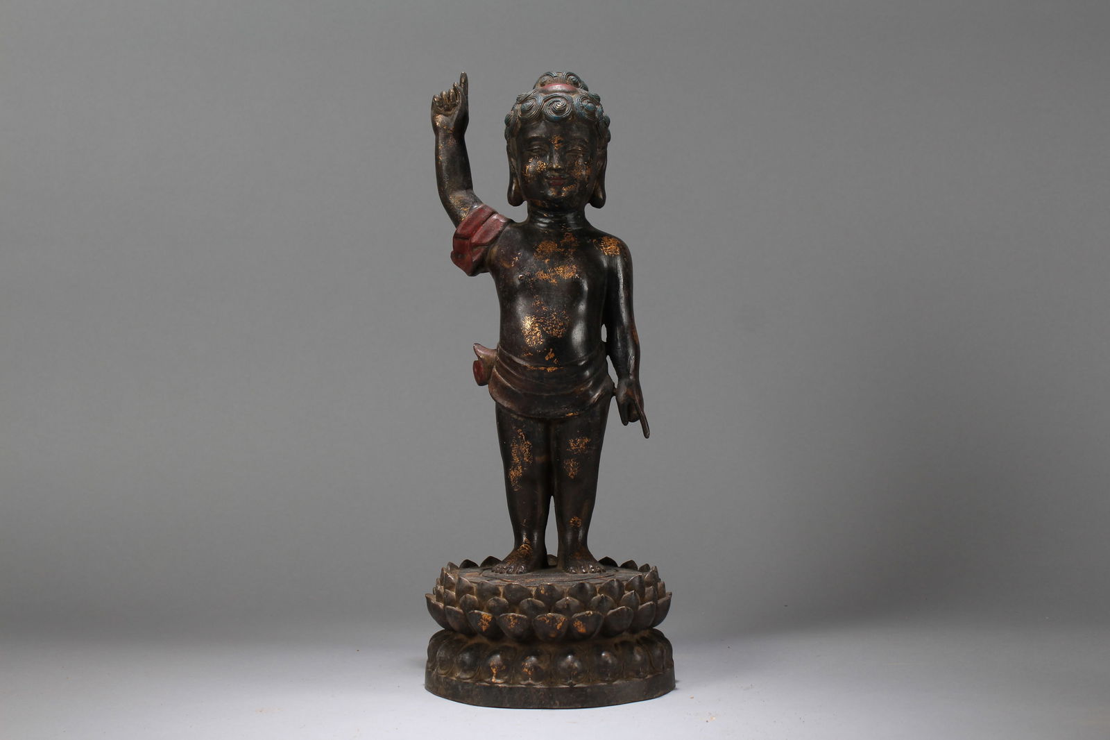 A Chinese Lotus-seated Massive Religious Fortune Buddha Statue: A Chinese Lotus-seated Massive Religious Fortune Buddha Statue. Height: 15 (inch). Width: 6 (inch).