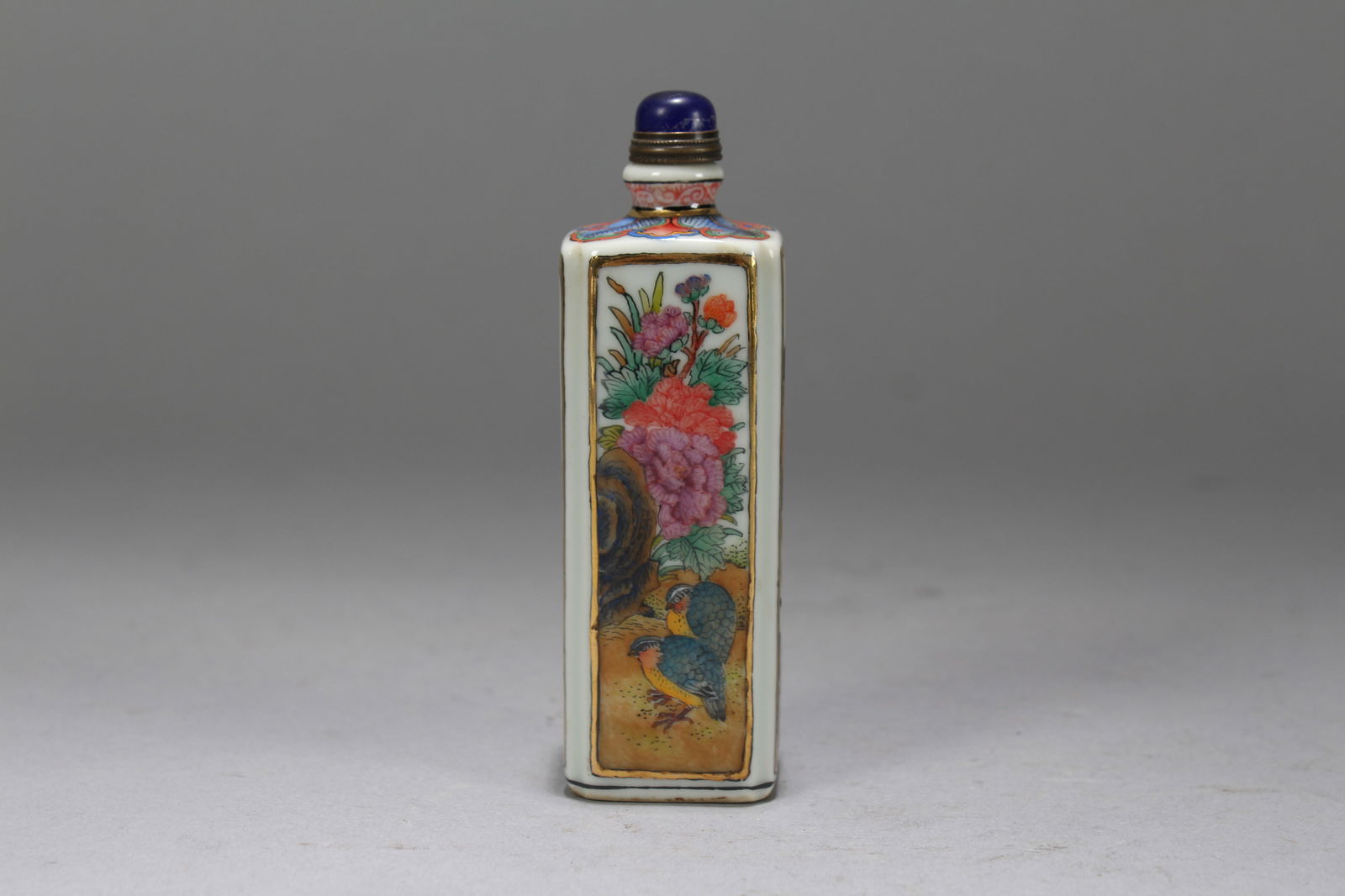 A Chinese Square-based Fortune Snuff Bottle - 2