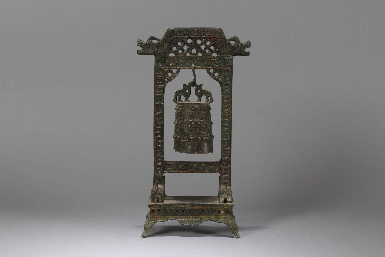 A Chinese Standing-still Bronze Vessel Bell (1 of 6)