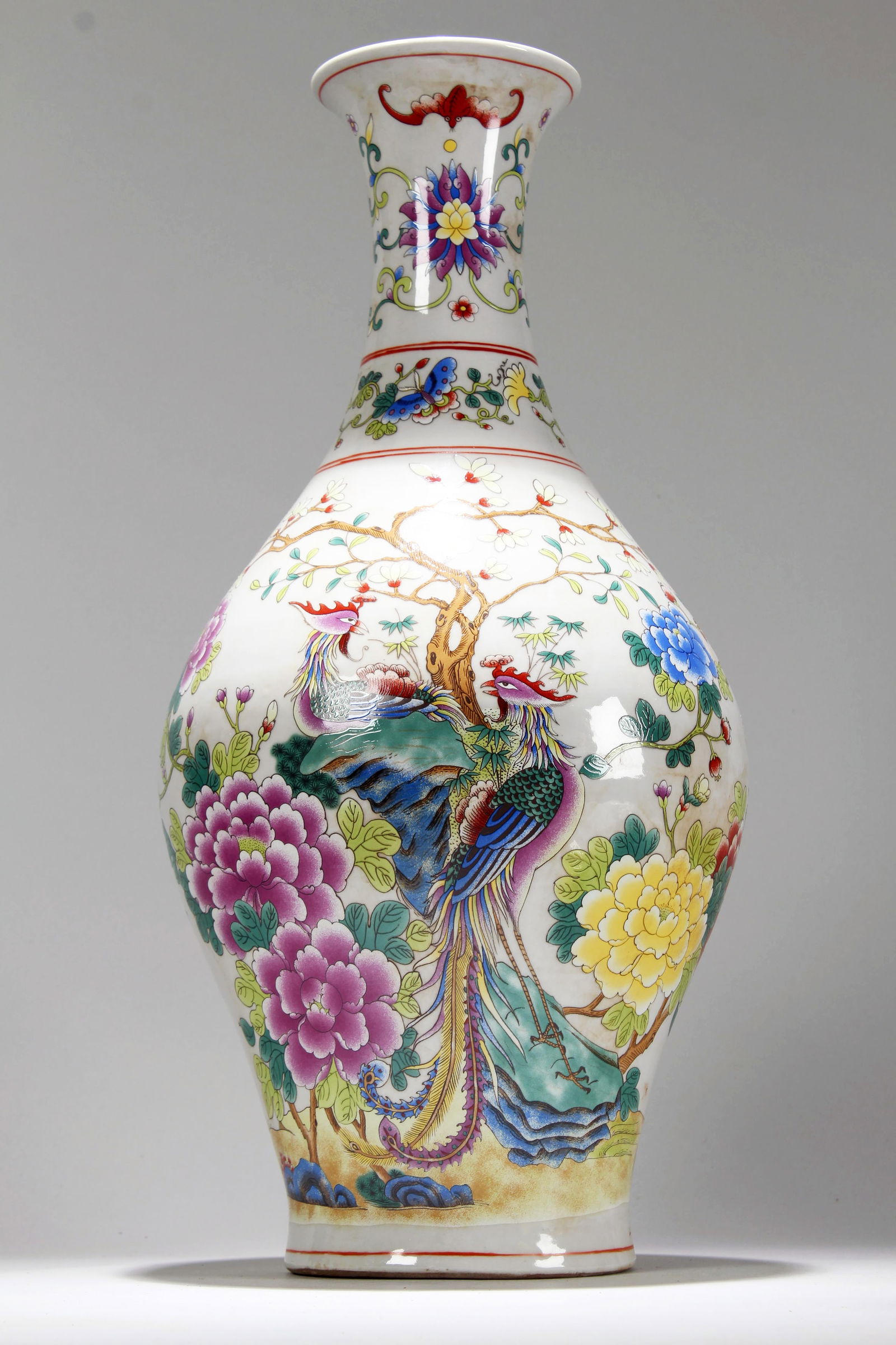 A Chinese Peacock-fortune Flower-blossom Massive Porcelain Fortune Vase (1 of 7)