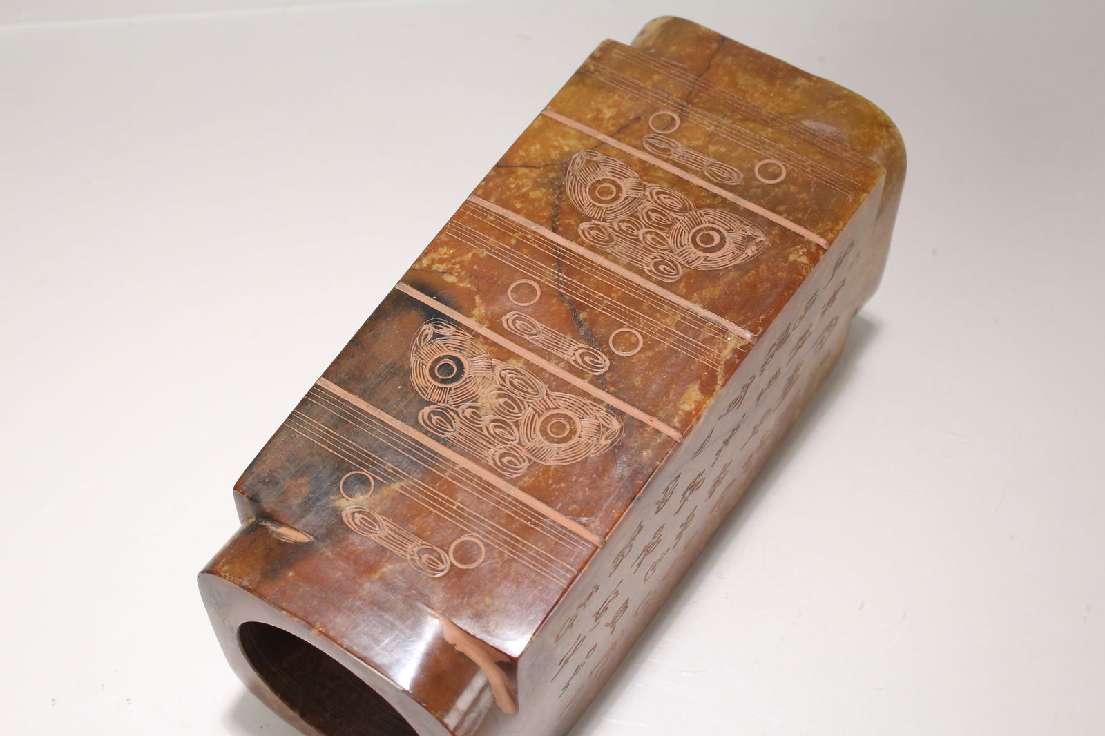 A Chinese Square-based Anicent-framing Figure - 8