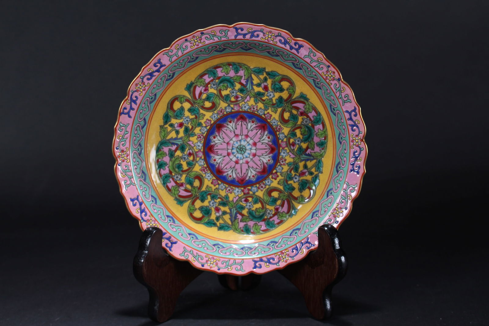 A Chinese Bat-framing Flower-blossom Porcelain Fortune Plate: A Chinese Bat-framing Flower-blossom Porcelain Fortune Plate. Height: 1.5 (inch). Opening Diameter: 7 (inch).