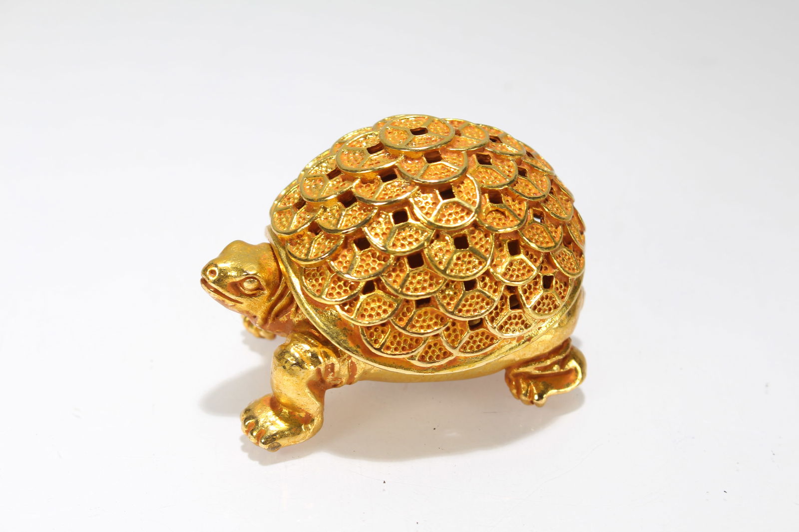 A Chinese Wealth-Fortune-icon Statue: A Chinese Wealth-Fortune-icon Statue. Height: 2 (inch). Length: 3 (inch).