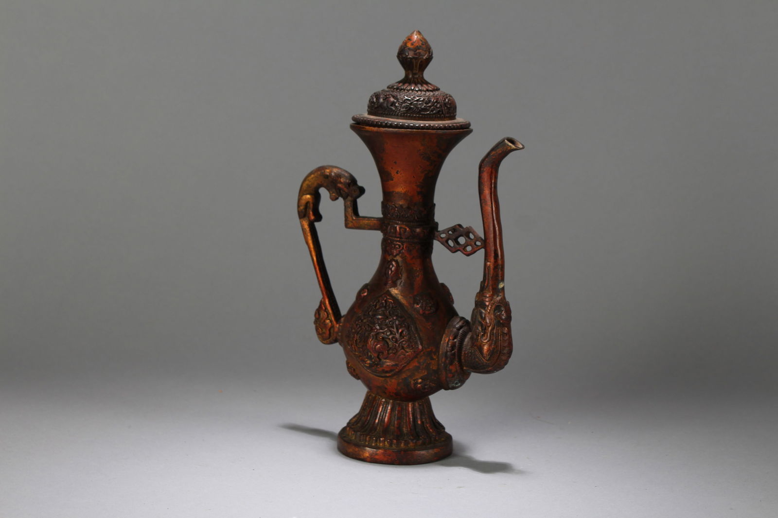 A Chinese Lidded Fortune Ewer - 2