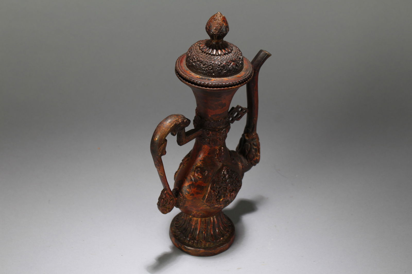 A Chinese Lidded Fortune Ewer - 3