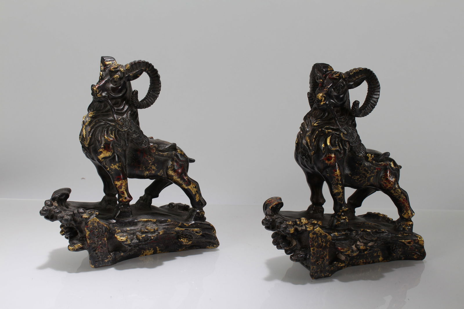 A Pair of Chinese Myth-beast Fortune Statues Display: A Pair of Chinese Myth-beast Fortune Statues Display. Height: 7.5 (inch). Length: 7 (inch). Width: 3 (inch).
