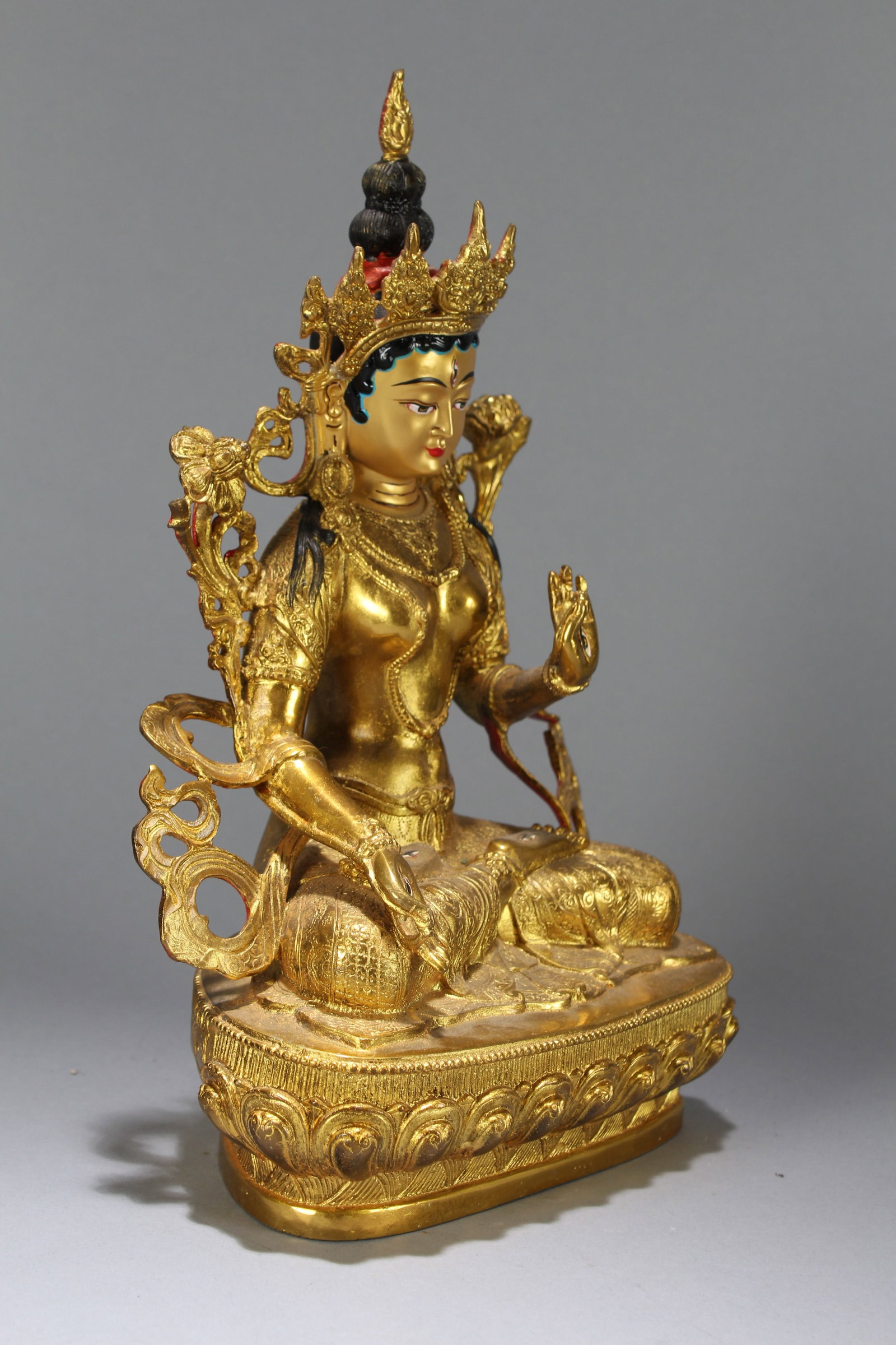 A Chinese Gilt Religious Buddha Statue - 2