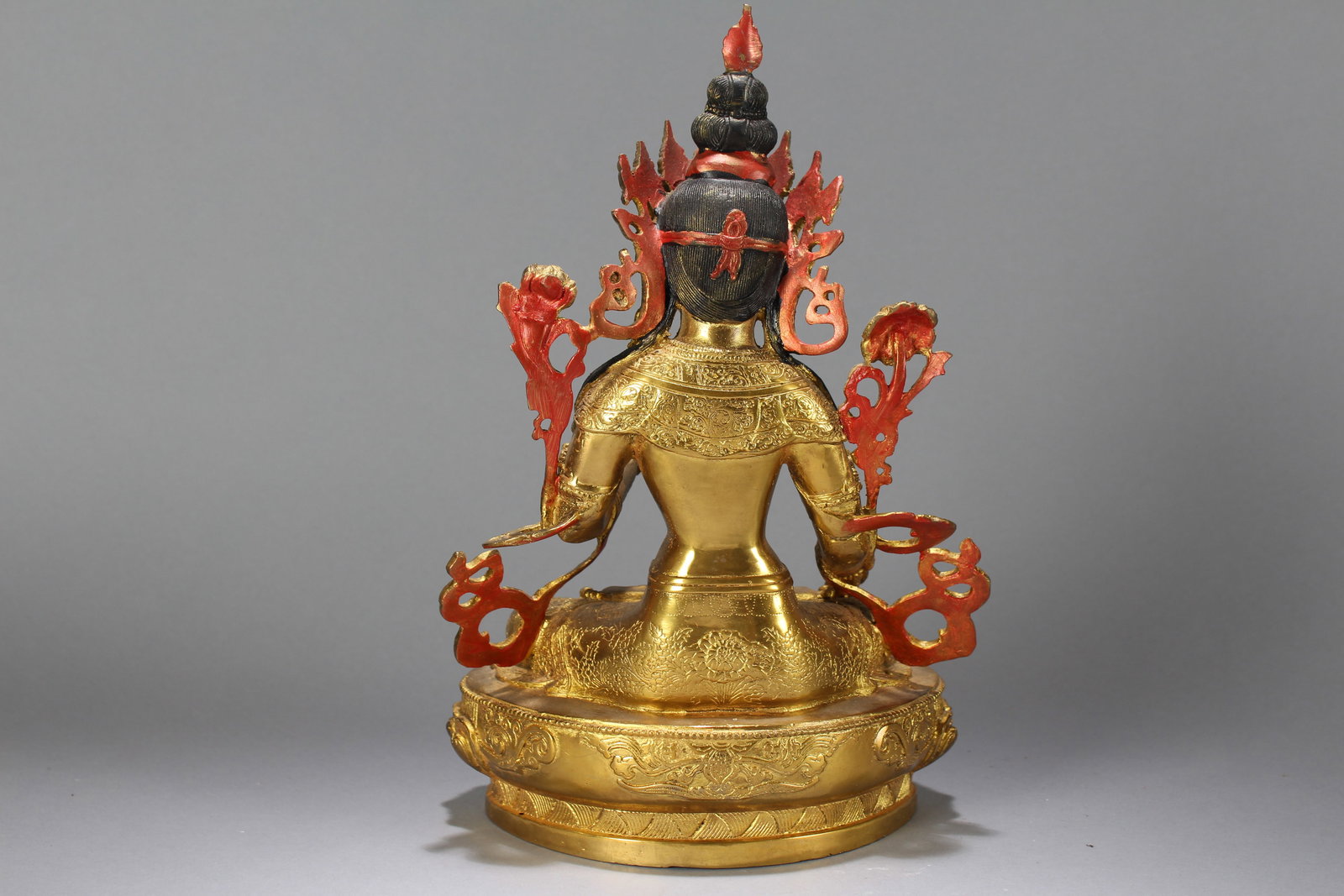 A Chinese Gilt Religious Buddha Statue - 3