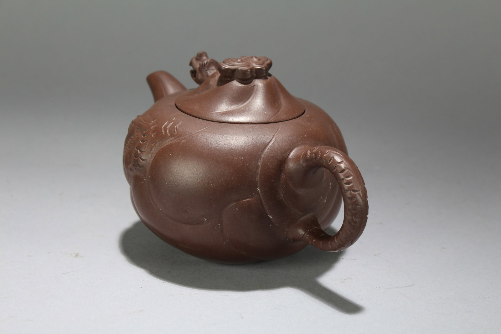 A Chinese Myth-beast Lidded Tea Pot - 4