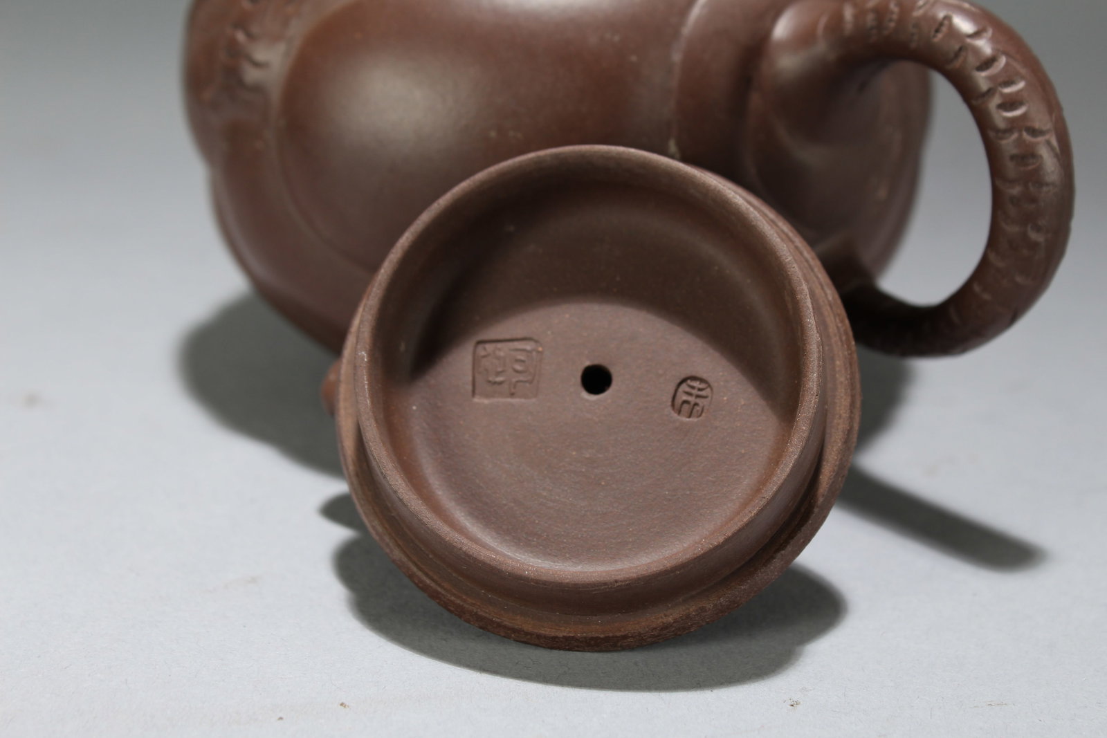 A Chinese Myth-beast Lidded Tea Pot - 5