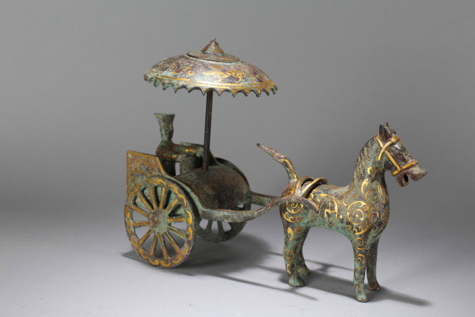 A Chinese Anicent-framing Story-telling Bronze Vessel: A Chinese Anicent-framing Story-telling Bronze Vessel. Height : 8 (inch). Width : 9 (inch). Length : 4 (inch).