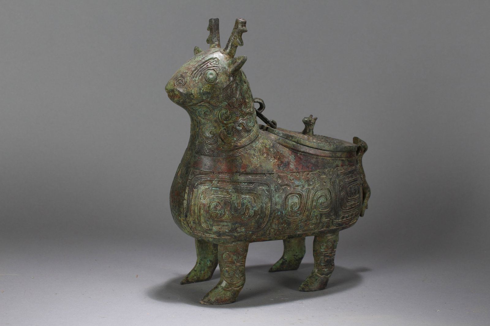 A Chinese Anicent-framing Vividly-detailed Myth-beast Fortune Bronze Vessel: A Chinese Anicent-framing Vividly-detailed Myth-beast Fortune Bronze Vessel. Height : 10.5 (inch). Width : 9 (inch). Length : 4 (inch).