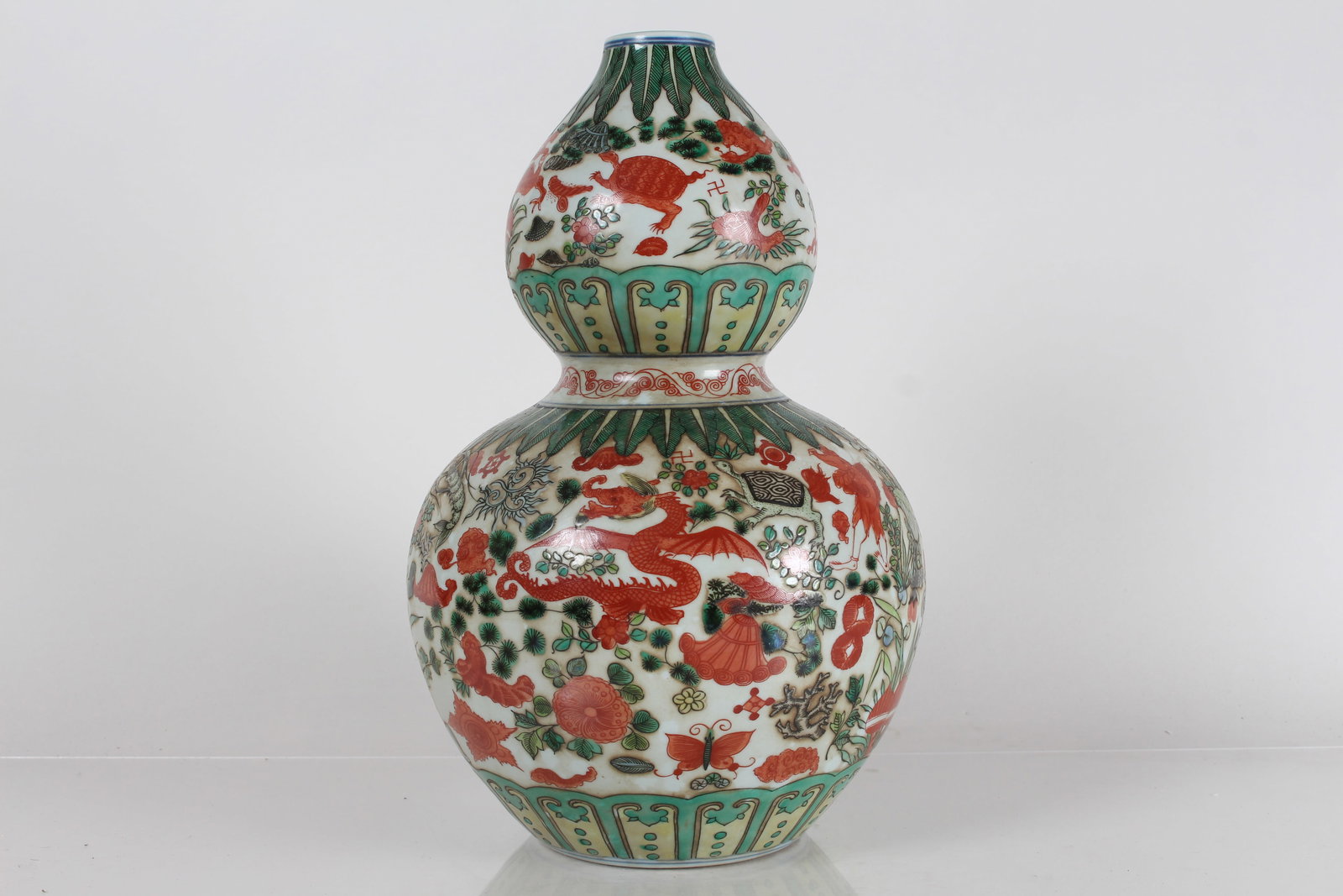 A Chinese Dragon-decorating Porcelain Fortune Vase: A Chinese Dragon-decorating Porcelain Fortune Vase . Height: 14 (inch).