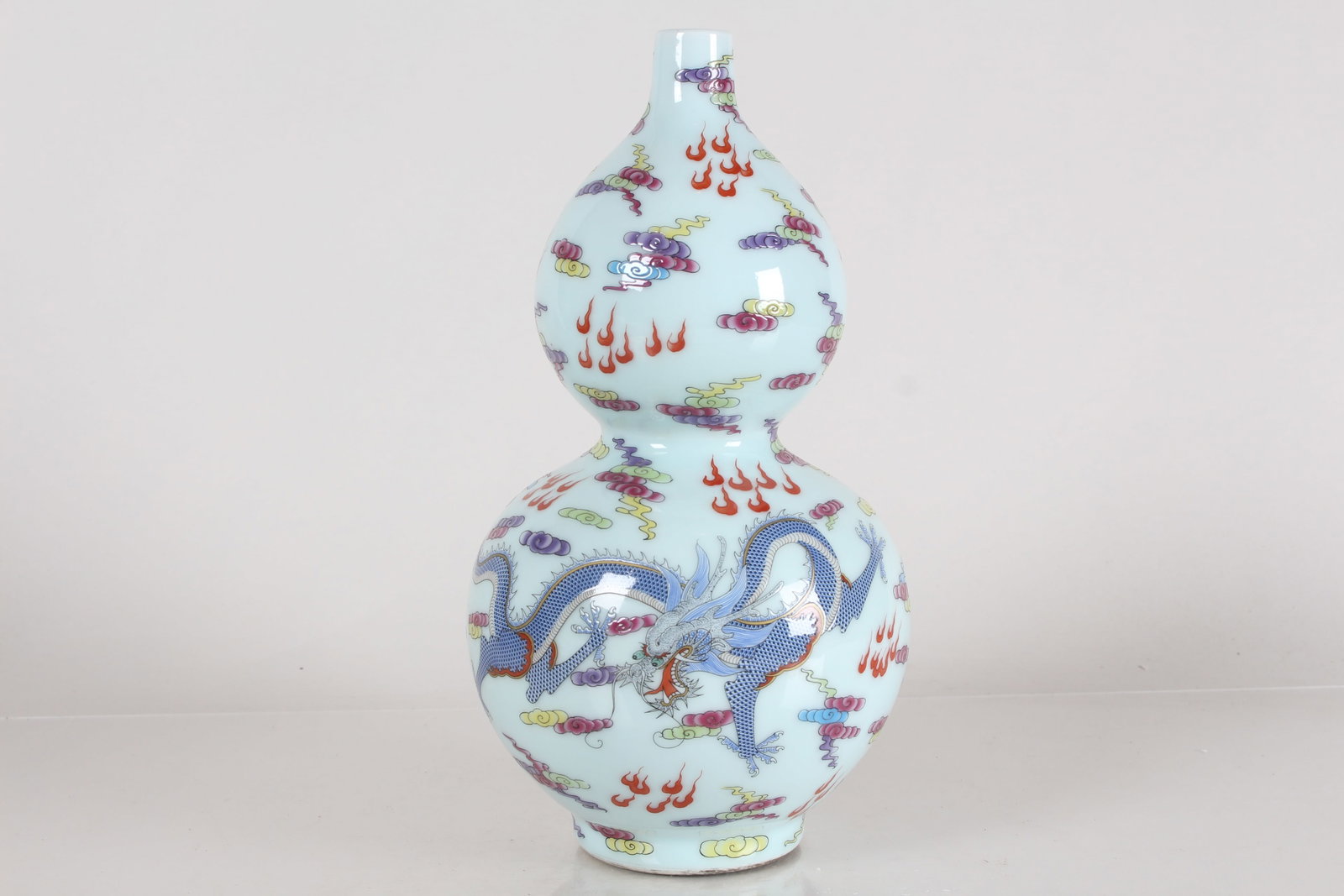 A Chinese Porcelain Fortune Vase - 3