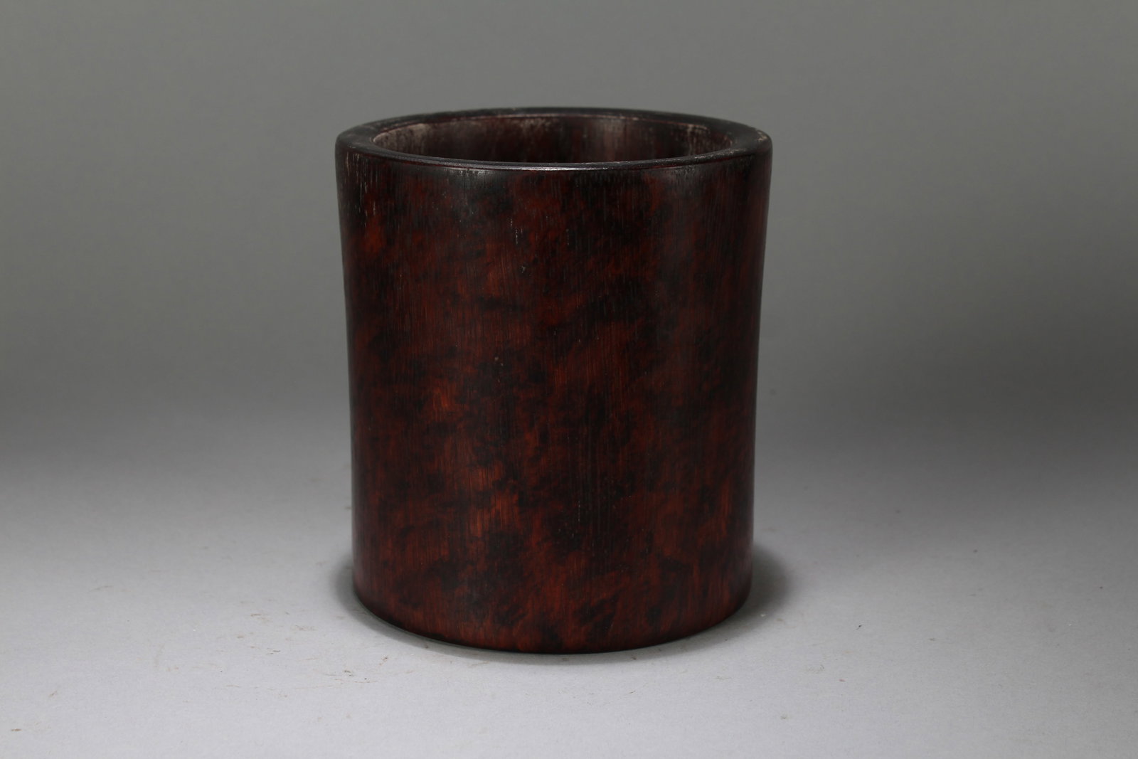 A Chinese Vividly-detailed Wooden Brush Pot: A Chinese Vividly-detailed Wooden Brush Pot. Height : 5.5 (inch). Opening Diameter : 5.25 (inch).