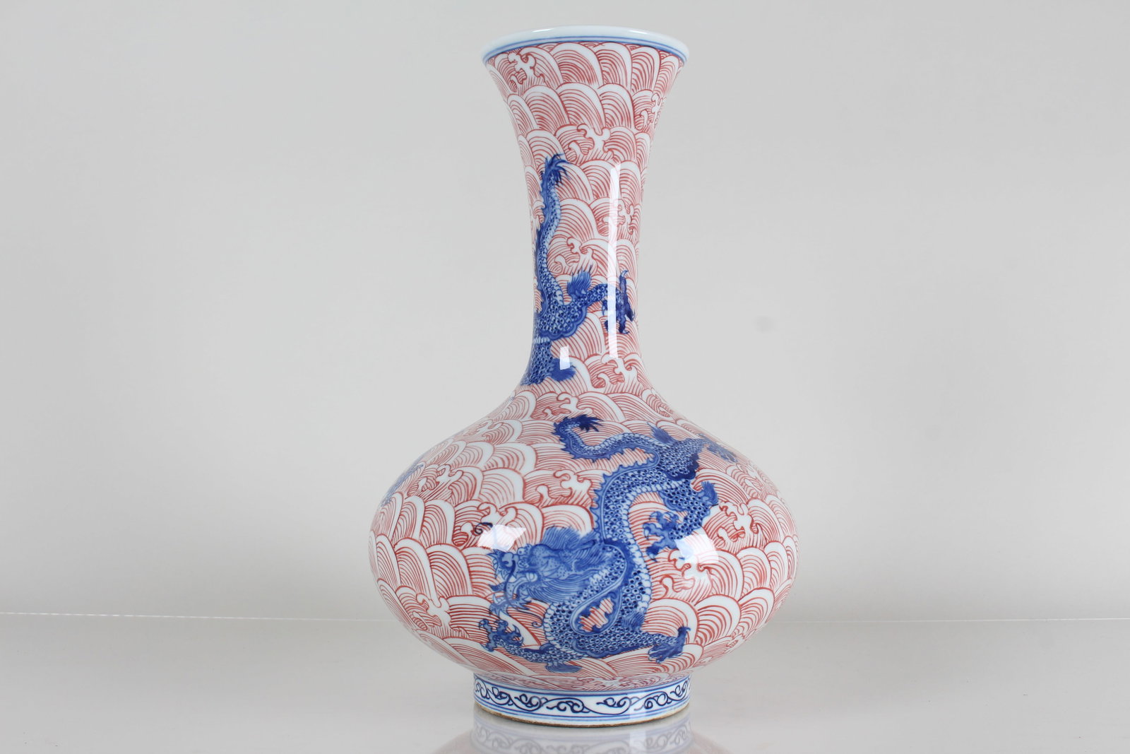 A Chinese Detailed Pink-coding Dragon-decorating Porcelain Fortune Vase: A Chinese Detailed Pink-coding Dragon-decorating Porcelain Fortune Vase . Height: 13.75 (inch).