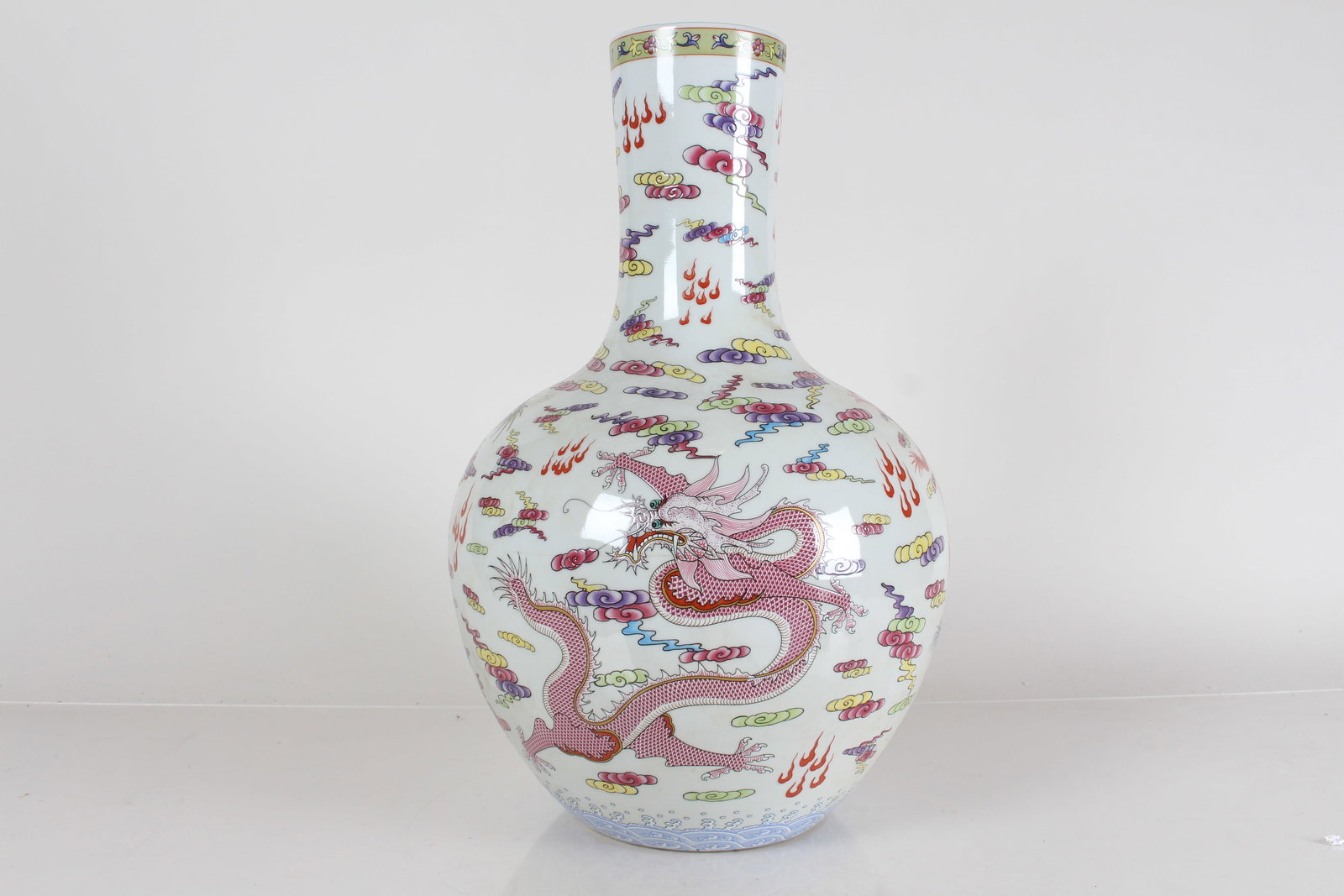 A Chinese Dragon-decorating Porcelain Fortune Vase: A Chinese Dragon-decorating Porcelain Fortune Vase . Height: 16.25 (inch).