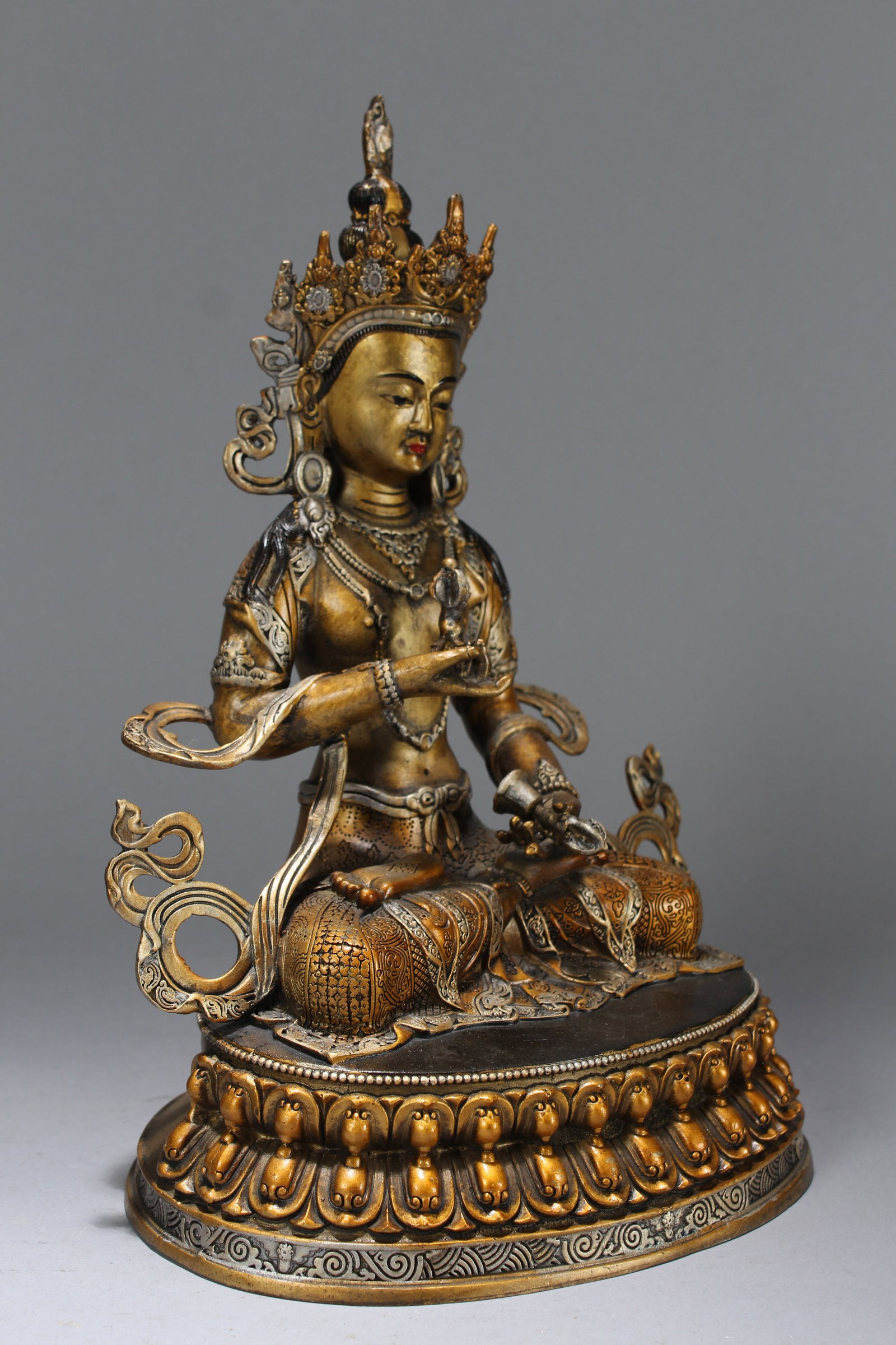 A Chinese Religious Fortune Buddha Statue - 2