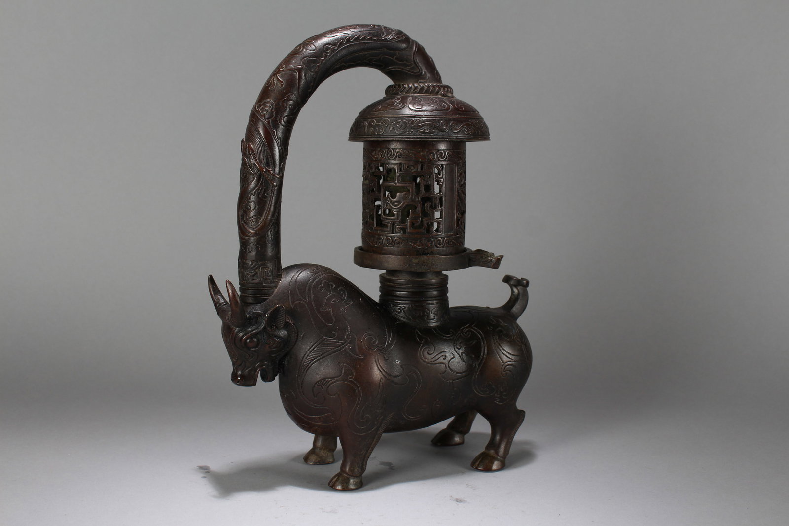 A Chinese Anicent-framing Vividly-detailed Religious Fortune Statue: A Chinese Anicent-framing Vividly-detailed Religious Fortune Statue. Height : 12.5 (inch). Width : 9.5 (inch). Length : 4 (inch).