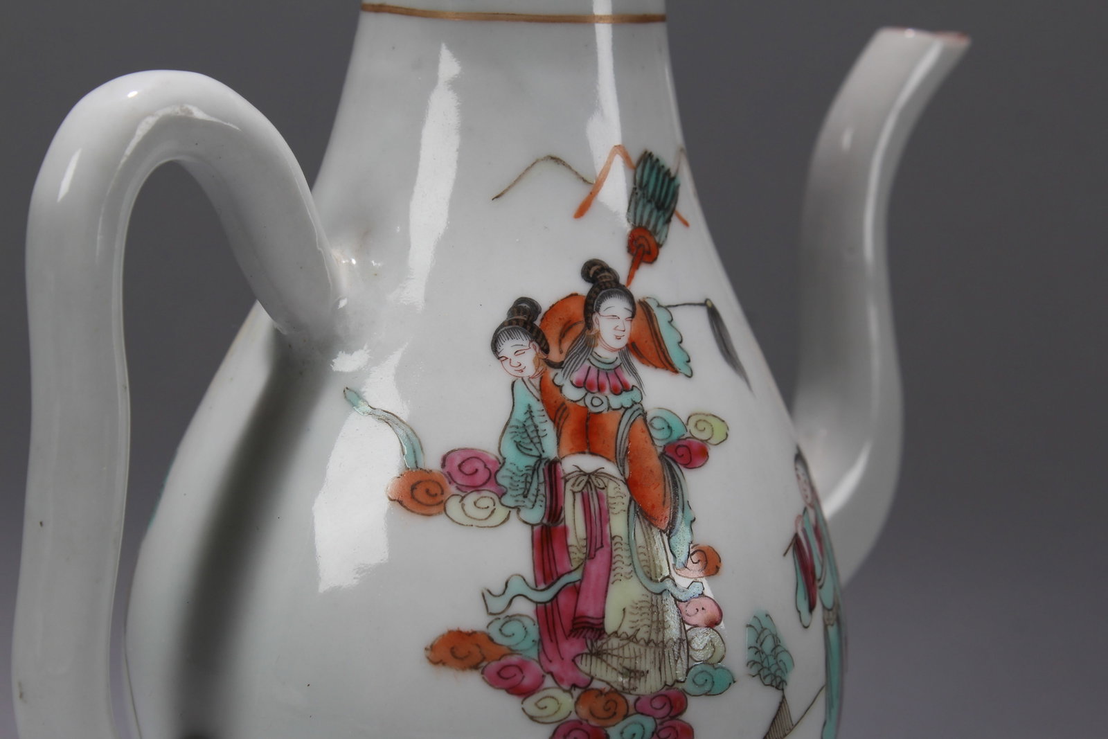 A Chinese Fortune Porcelain Ewer - 5