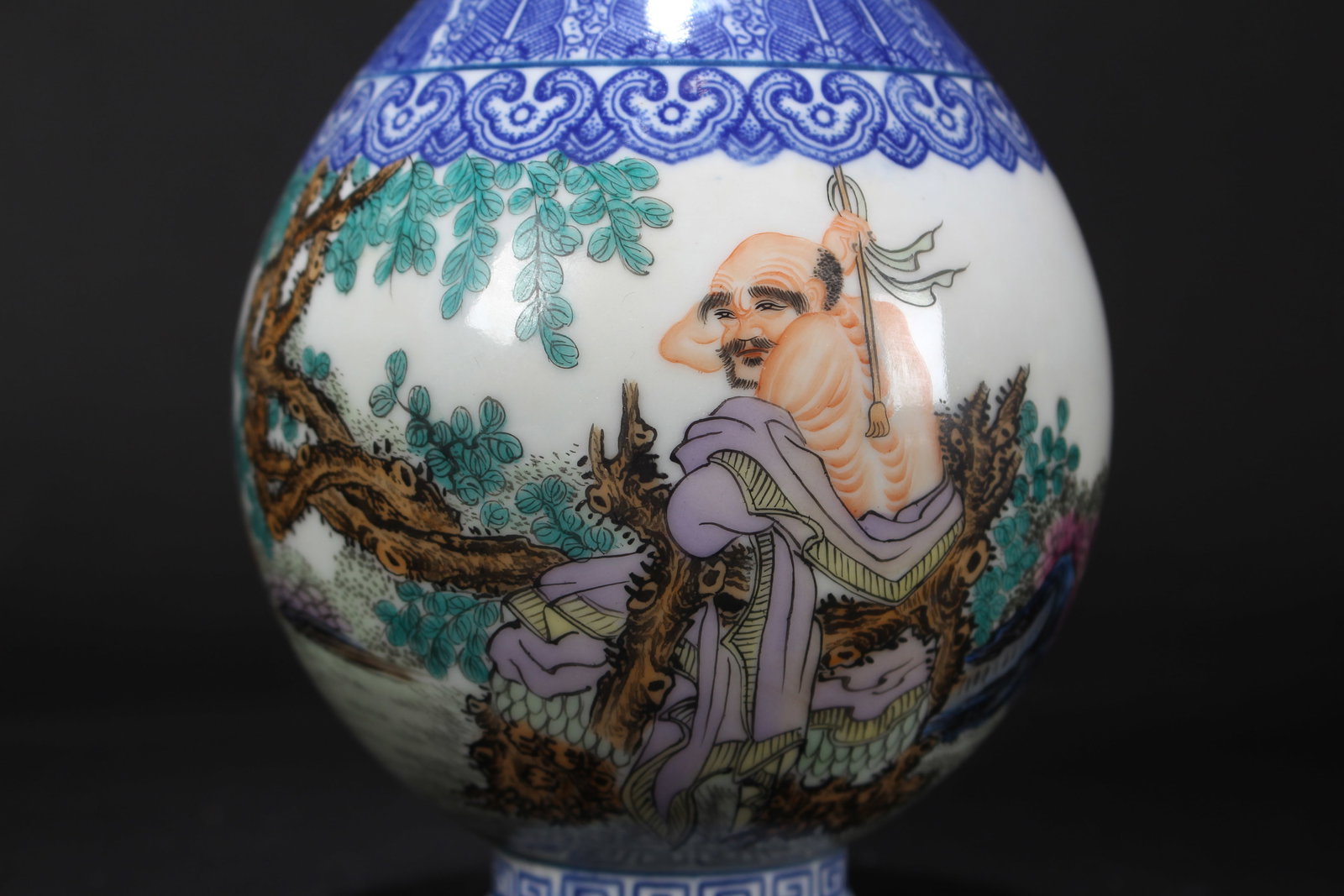 A Chinese Elder-portrait Bat-framing Porcelain Fortune Vase: A Chinese Elder-portrait Bat-framing Porcelain Fortune Vase. Height: 9 (inch). Opening Diameter: 2.5 (inch).