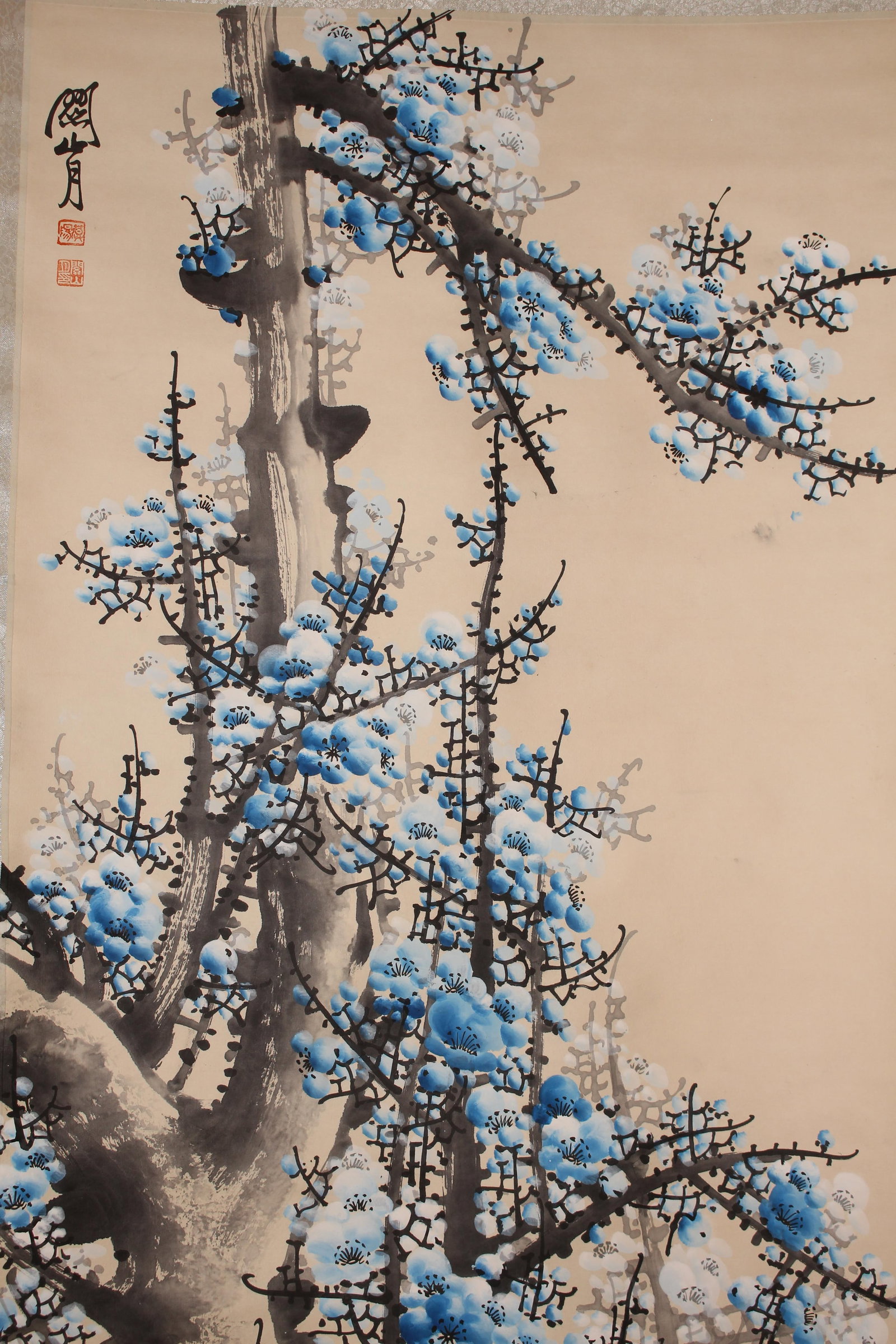 A Chinese Flower-blossom Nature-sceen Fortune Scroll: A Chinese Flower-blossom Nature-sceen Fortune Scroll . Length: 53 (inch). Width: 26 (inch).
