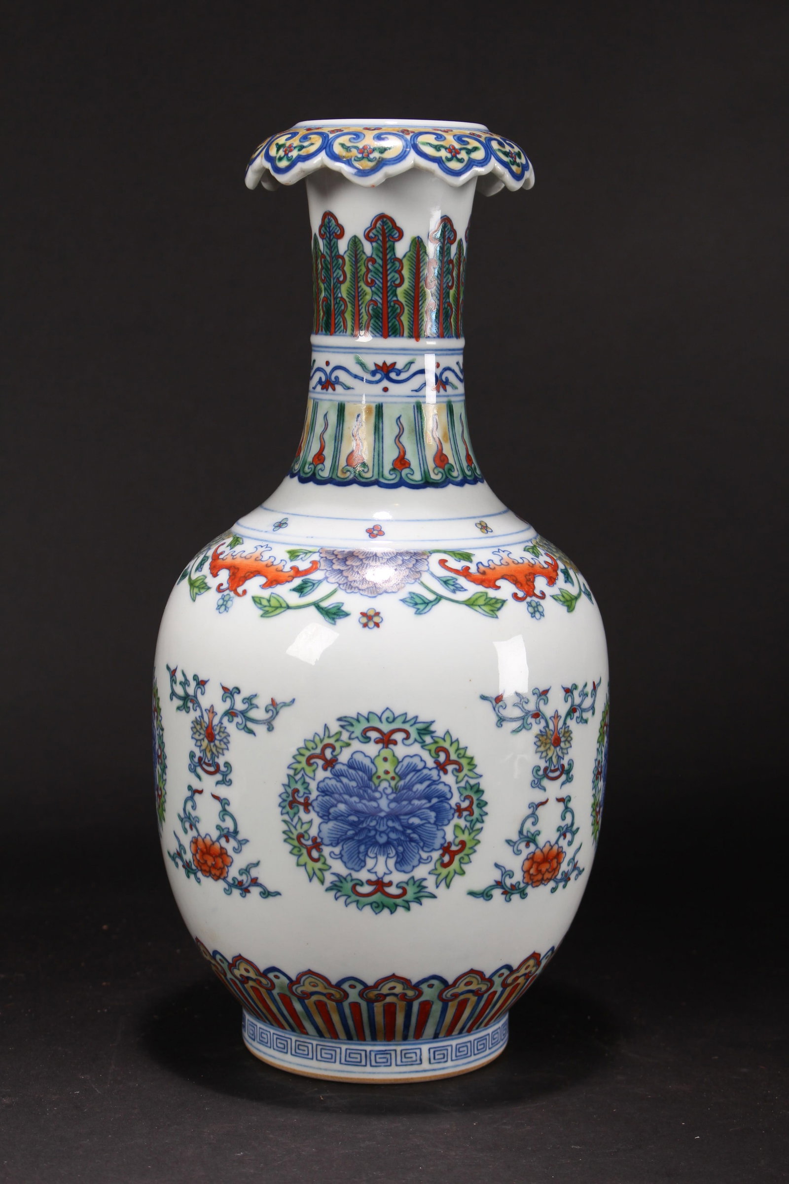 A Chinese Bat-fortune Anicent-framing Porcelain Vase: A Chinese Bat-fortune Anicent-framing Porcelain Vase. Height: 12.5 (inch).