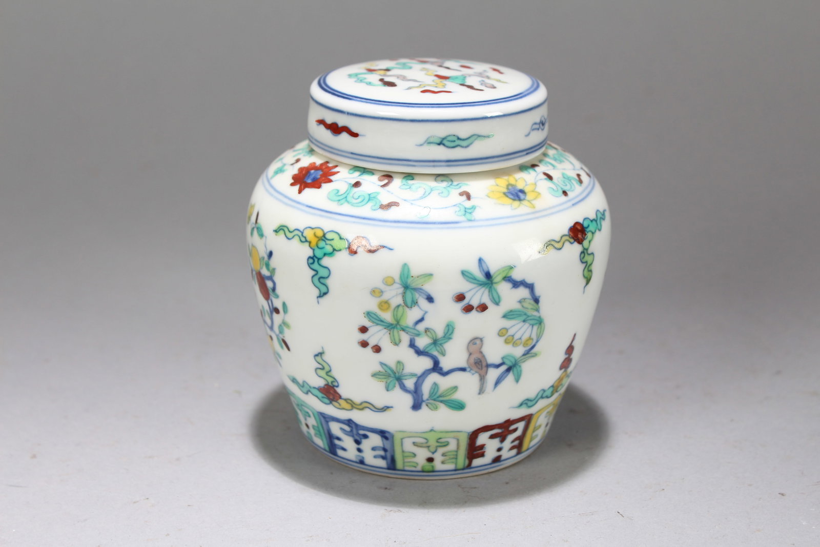 A Chinese Lidded Porcelain Fortune Vase: A Chinese Lidded Porcelain Fortune Vase. Height: 4 (inch). Opening Diameter: 4 (inch)
