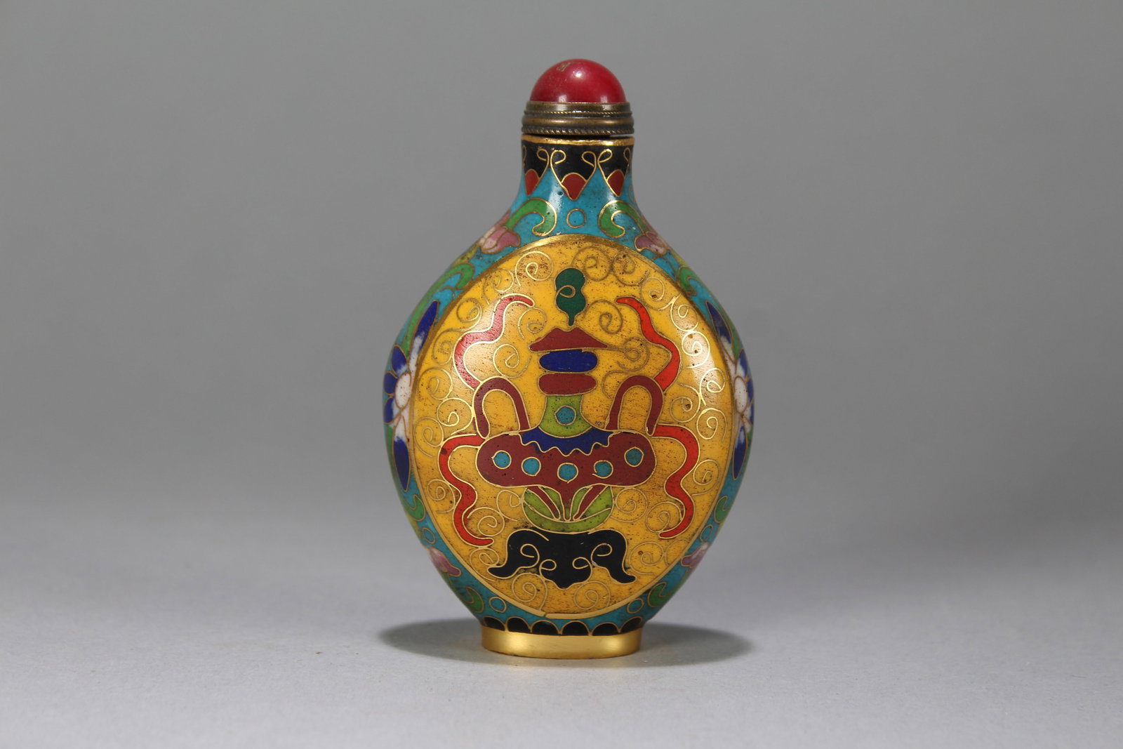 A Chinese Vividly-detailed Cloisonne Fortune Snuff Bottle: A Chinese Vividly-detailed Cloisonne Fortune Snuff Bottle. Height : 3.5 (inch). Width : 2.25 (inch). Length : 1 (inch).