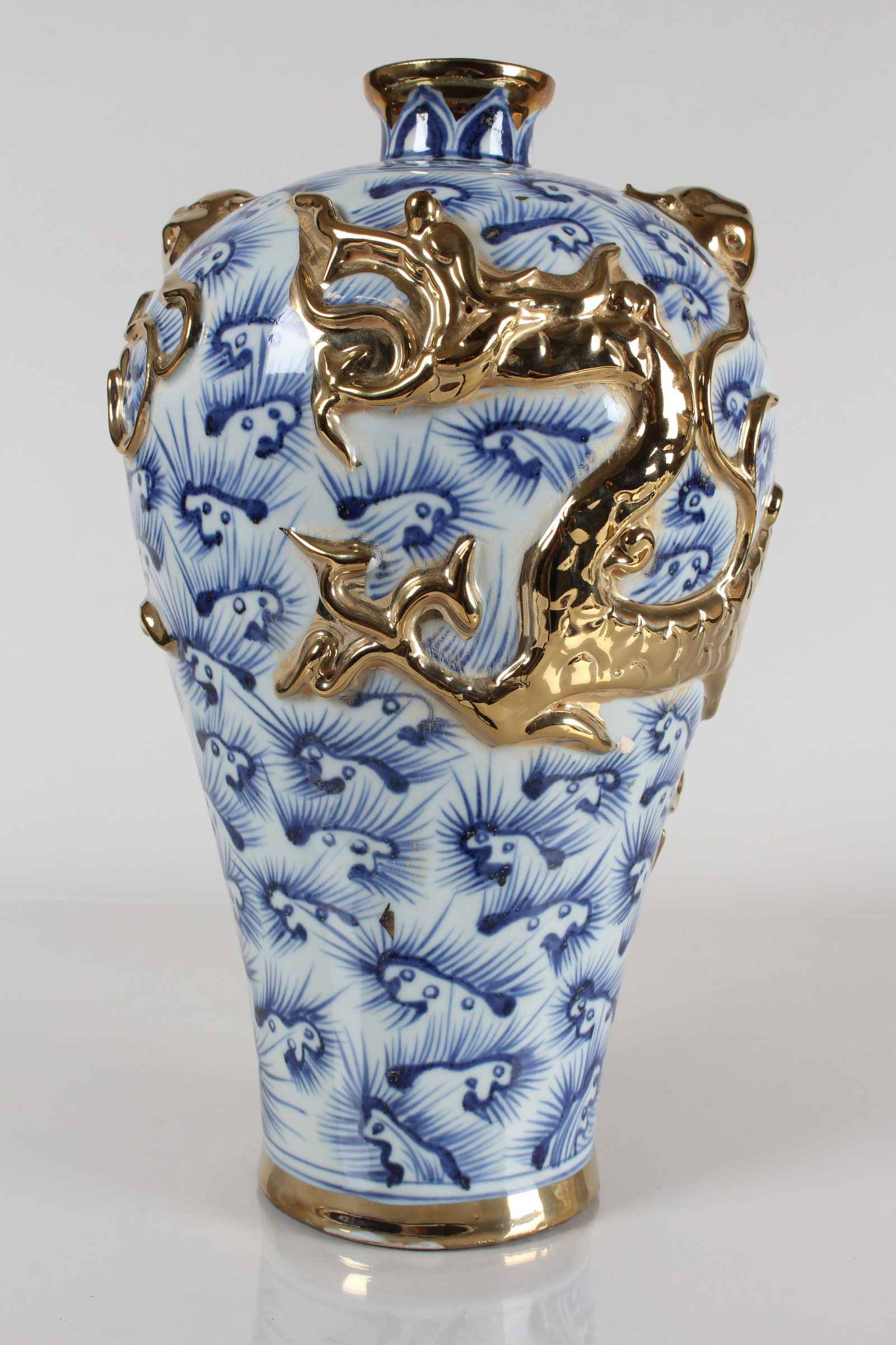 A Chinese Blue and White Dragon-decorating Plated Porcelain Fortune Vase: A Chinese Blue and White Dragon-decorating Plated Porcelain Fortune Vase . Height: 13.5 (inch).