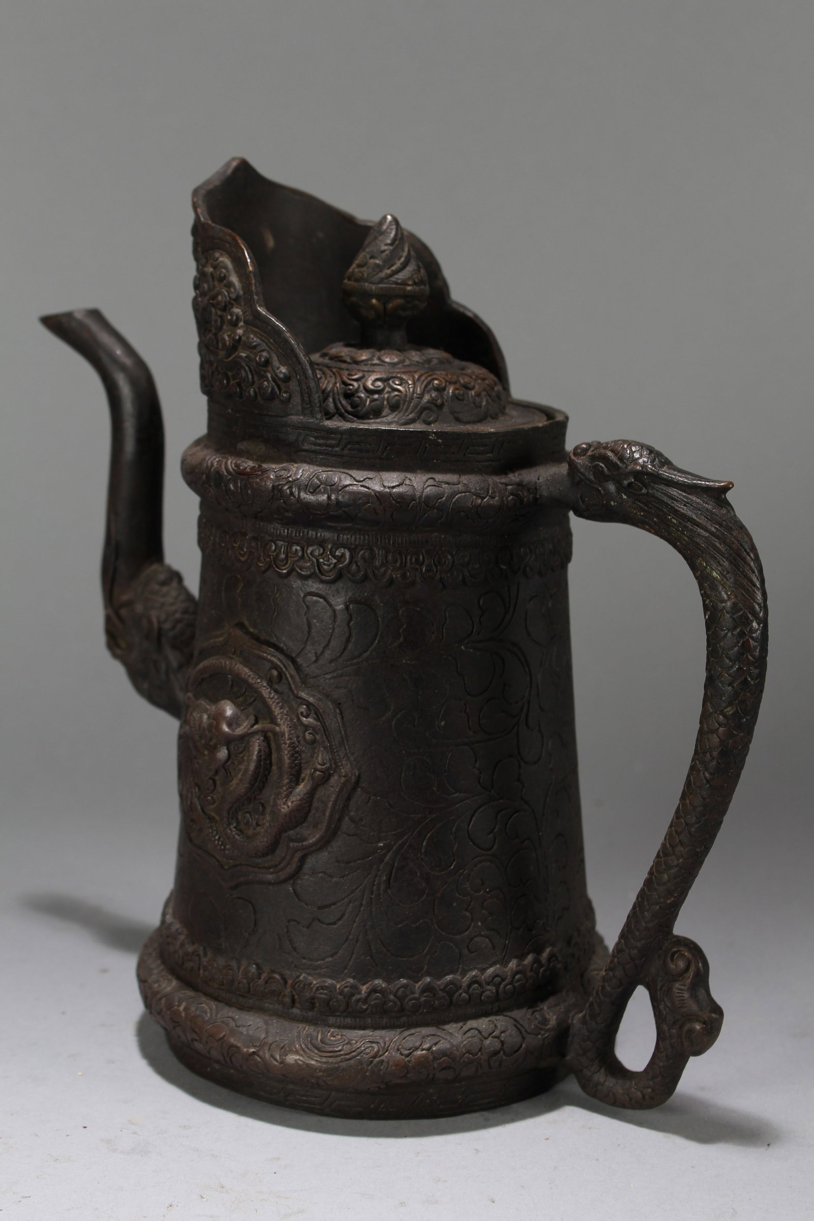 A Chinese Religious Fortune Ewer - 4
