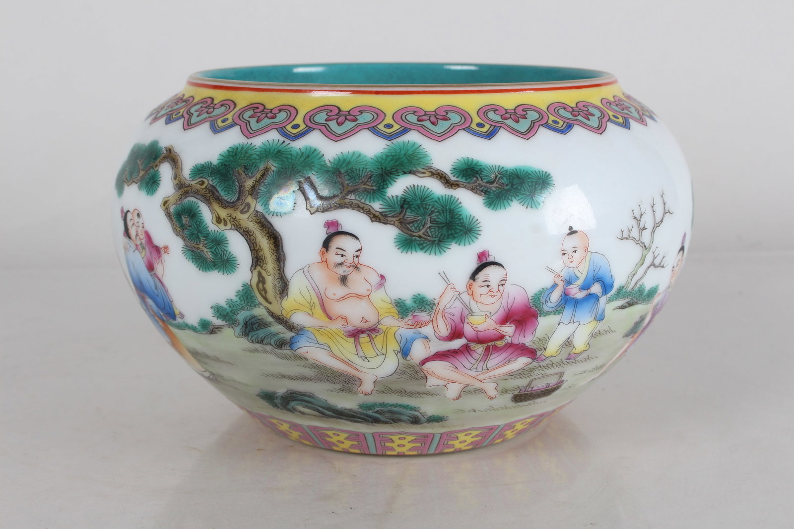 A Chinese Story-telling Detailed Circular Bat-framing Porcelain Fortune Vase: A Chinese Story-telling Detailed Circular Bat-framing Porcelain Fortune Vase . Height: 4 (inch). Opening Diameter: 6.75 (inch).