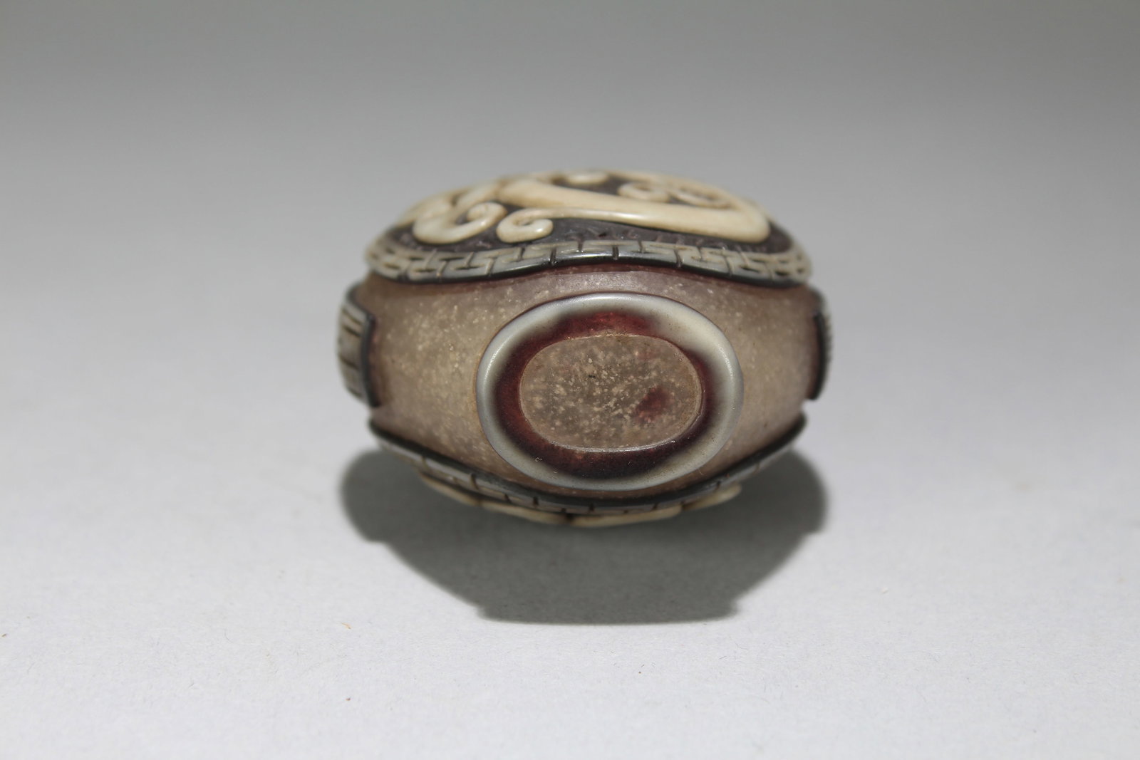 A Chinese Dragon-decorating Fortune Snuff Bottle - 5