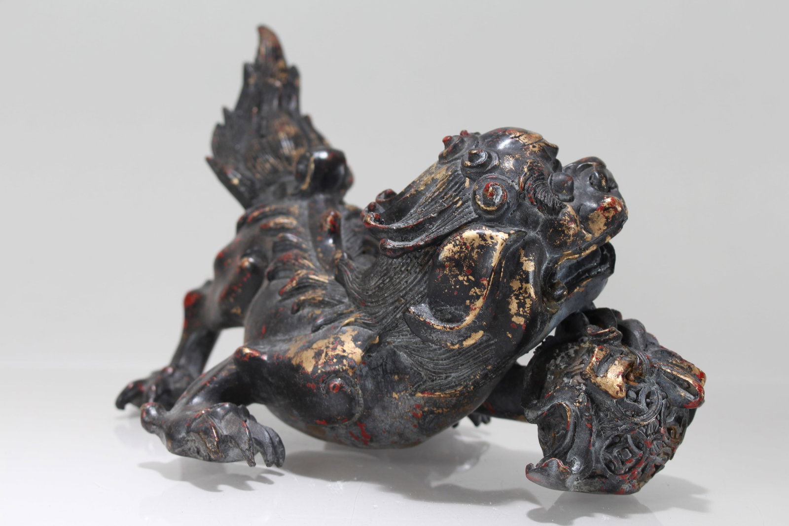 A Chinese Religious Myth-beast Buddha Statue - 2