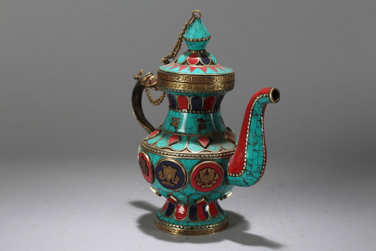A Chinese Lidded Anicent-framing Fortune Ewer - 2