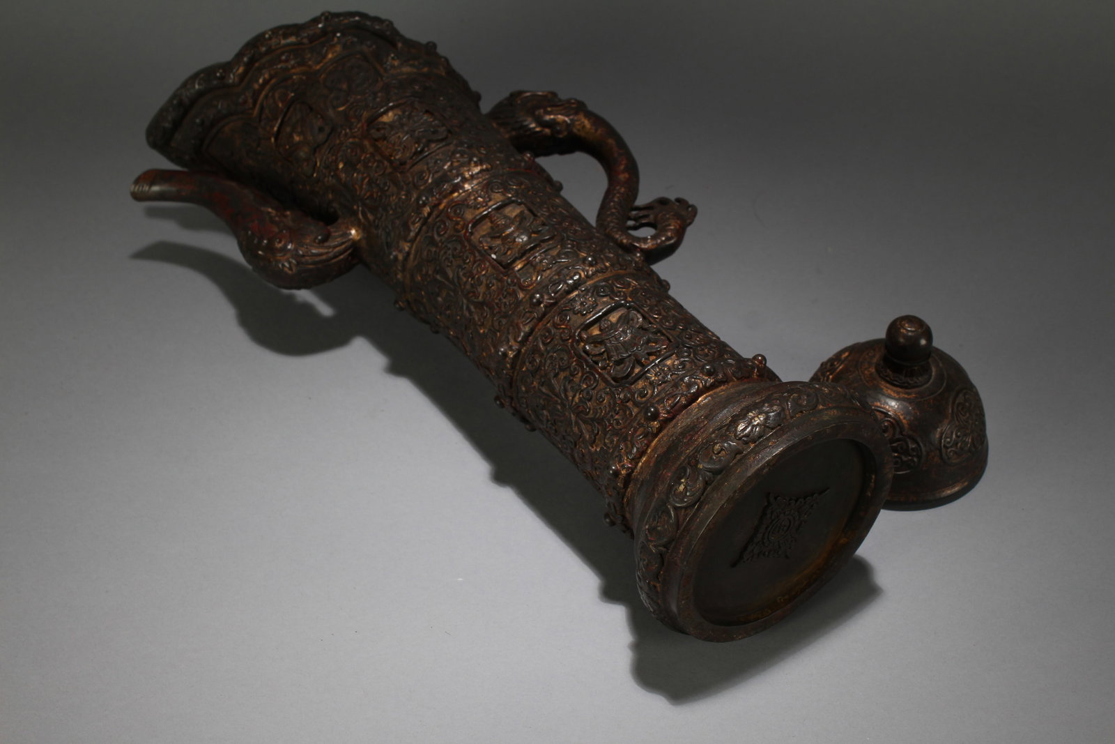 A Chinese Massive Lidded Fortune Ewer - 7