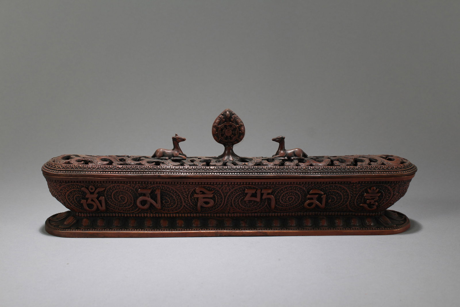 A Chinese Lidded Fortune Censer: A Chinese Lidded Fortune Censer . Height: 4 (inch). Length: 12.25 (inch). Width: 2 (inch).