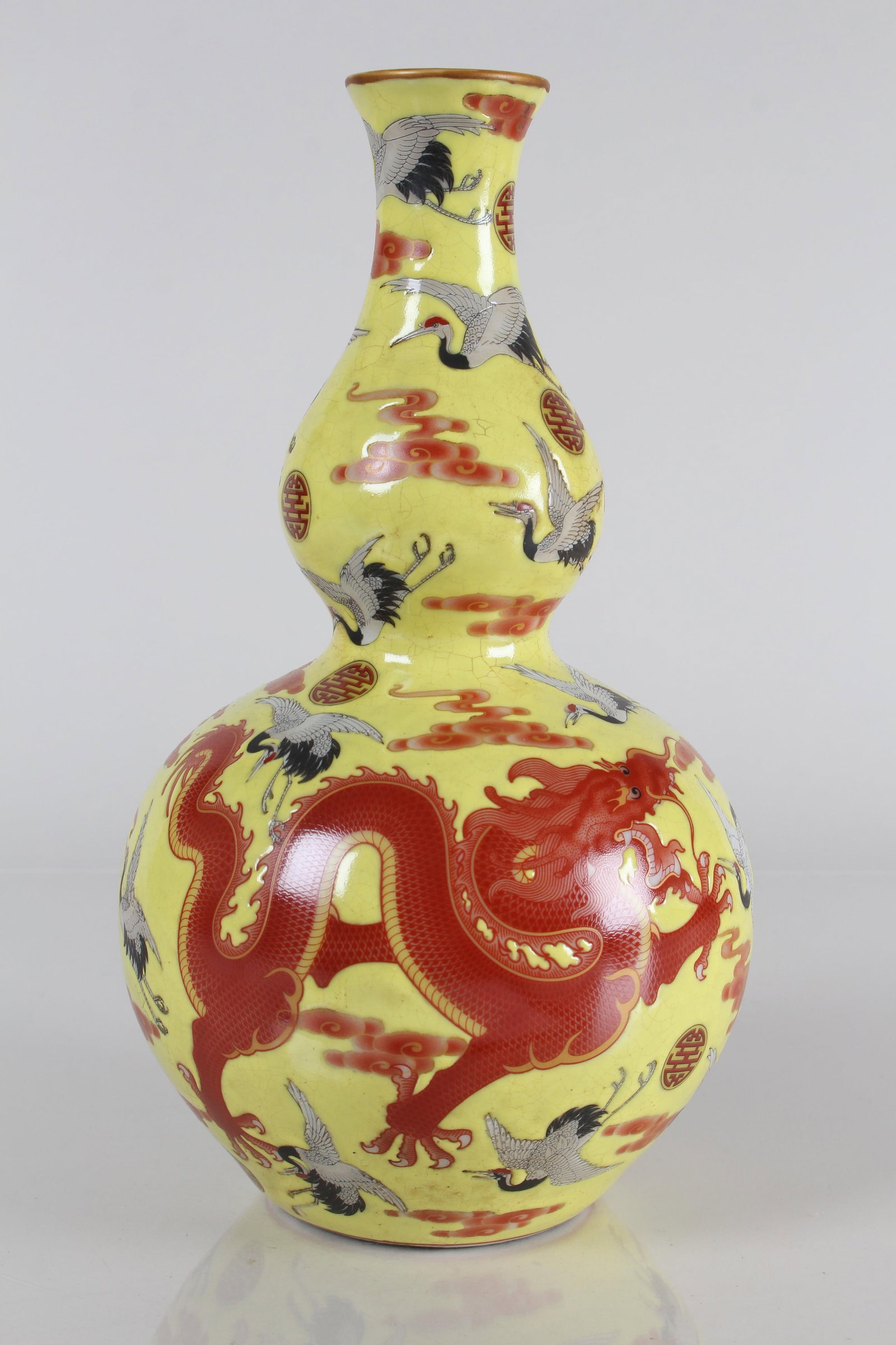 A Chinese Dragon-decorating Yellow-coding Porcelain Vase - 3