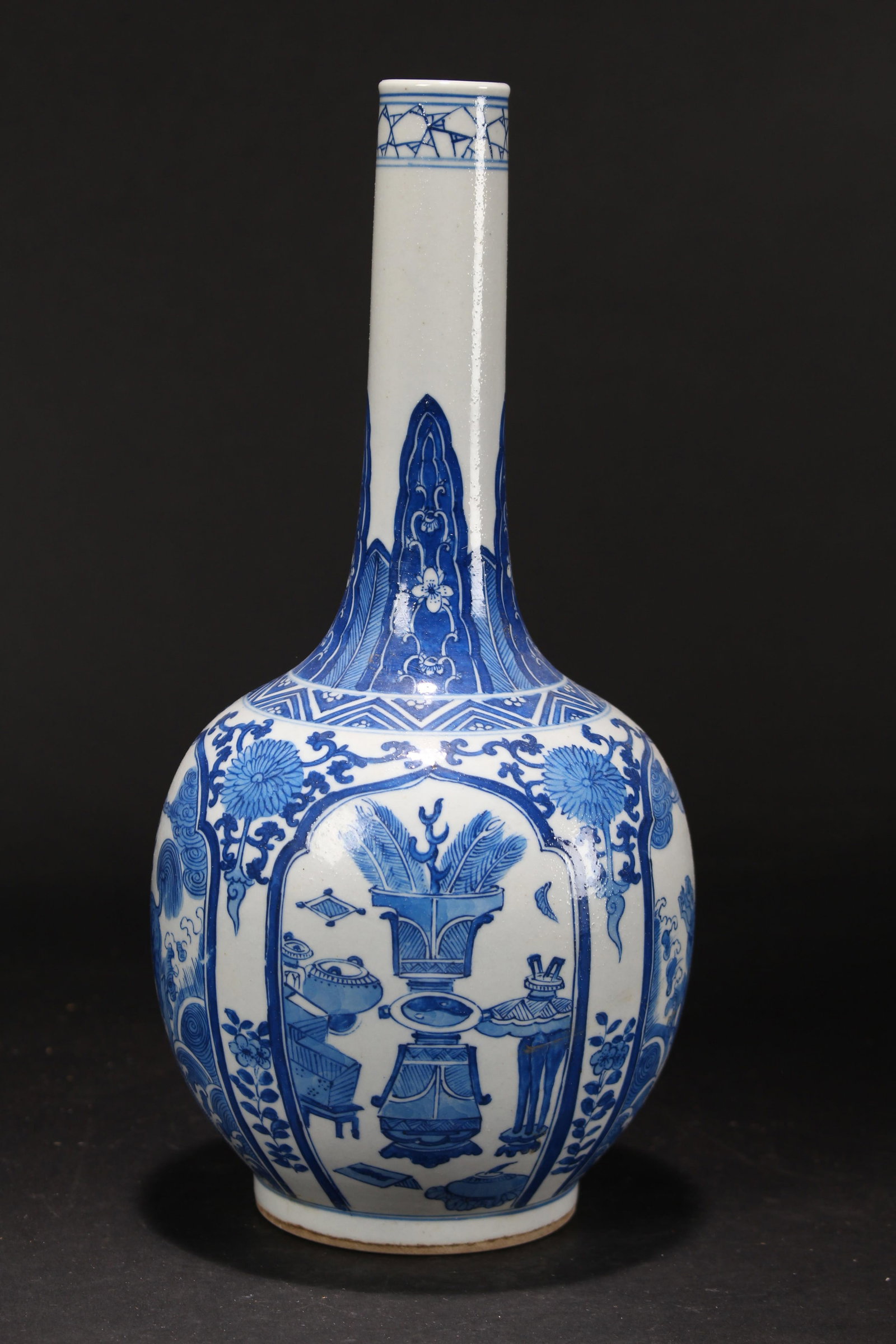 A Chinese Blue and White Window-fortune Porcelain Vase: A Chinese Blue and White Window-fortune Porcelain Vase. Height: 10.5 (inch). Opening Diameter: 1 (inch).
