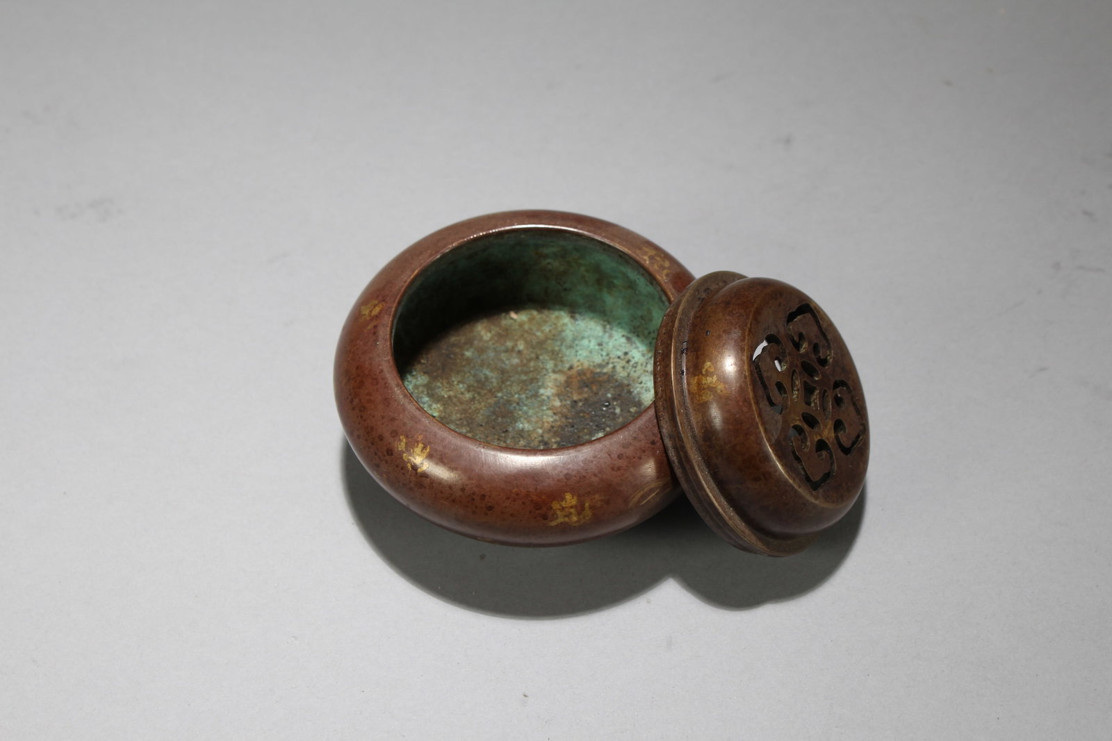 A Chinese Lidded Fortune Censer - 4