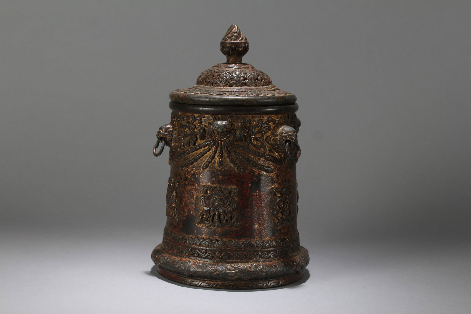 A Chinese Lidded Myth-beast Fortune Statue - 3