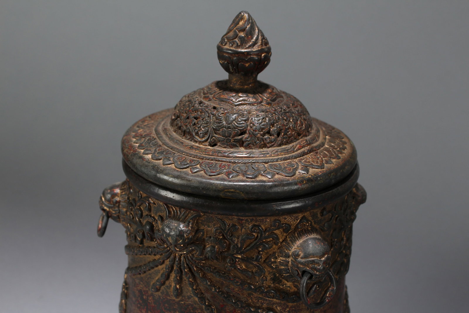 A Chinese Lidded Myth-beast Fortune Statue - 4