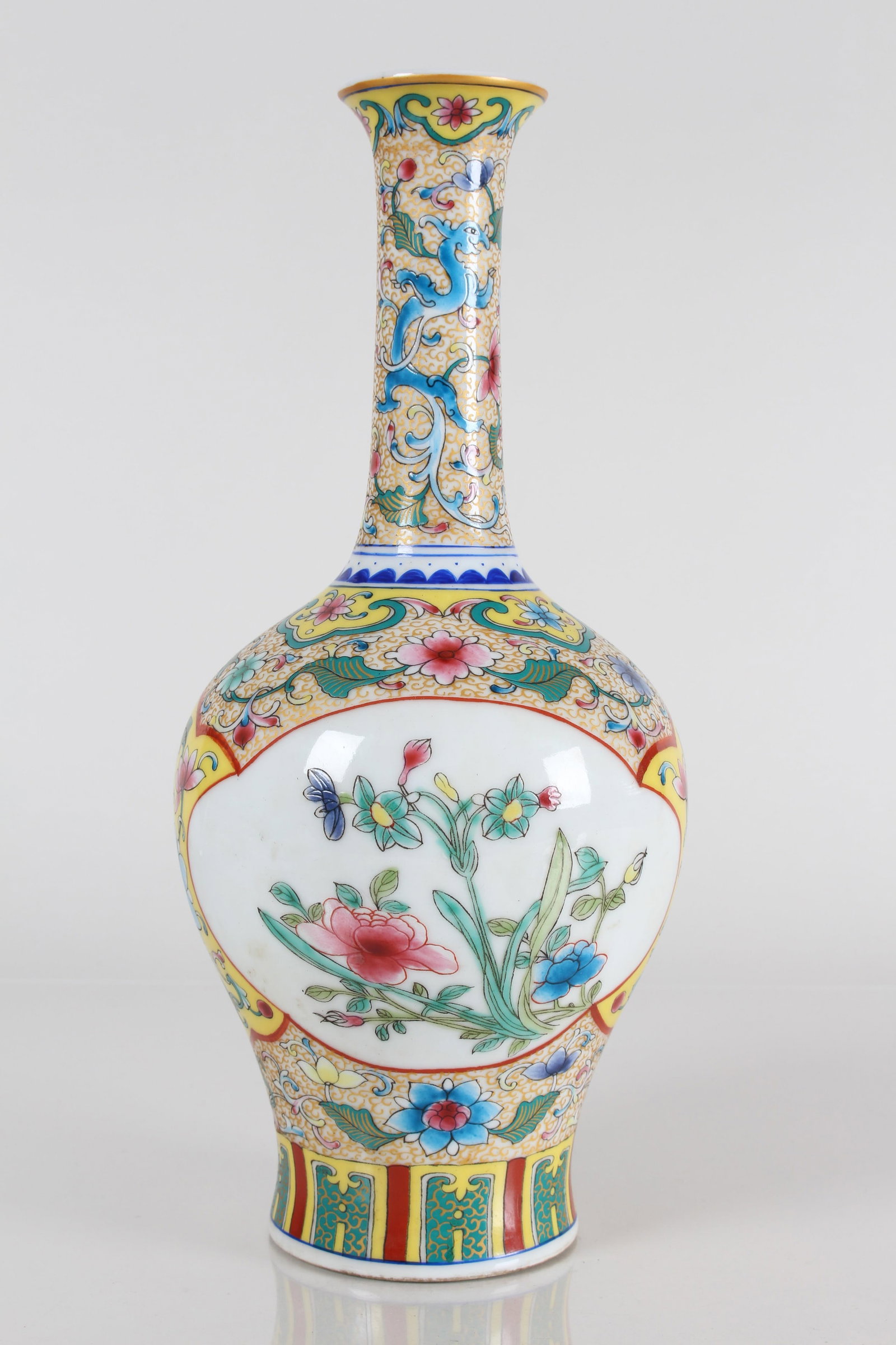 A Chinese Nature-sceen Porcelain Fortune Vase: A Chinese Nature-sceen Porcelain Fortune Vase . Height: 11.75 (inch).