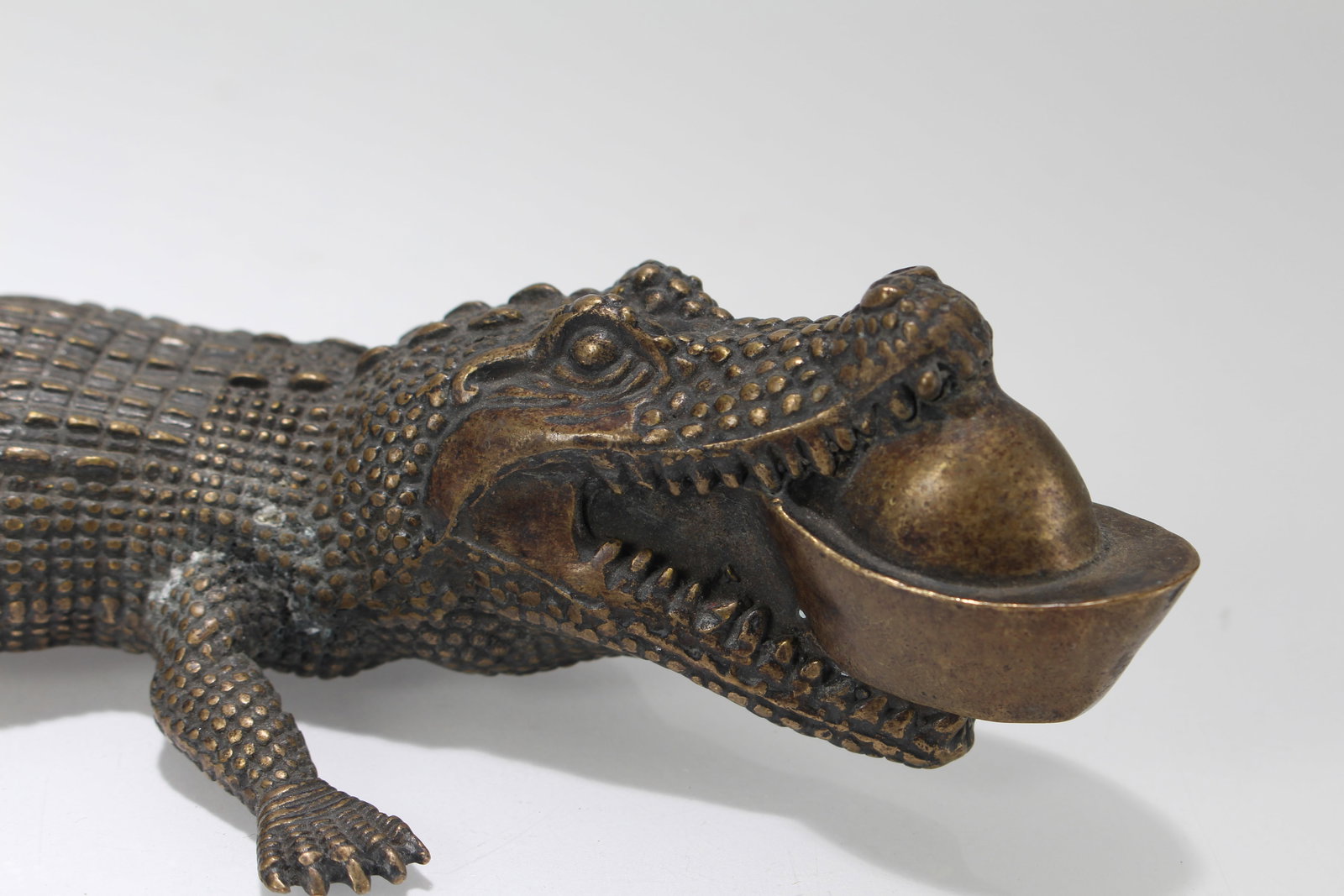 A Chinese Wealth-Fortune-icon Statue - 3