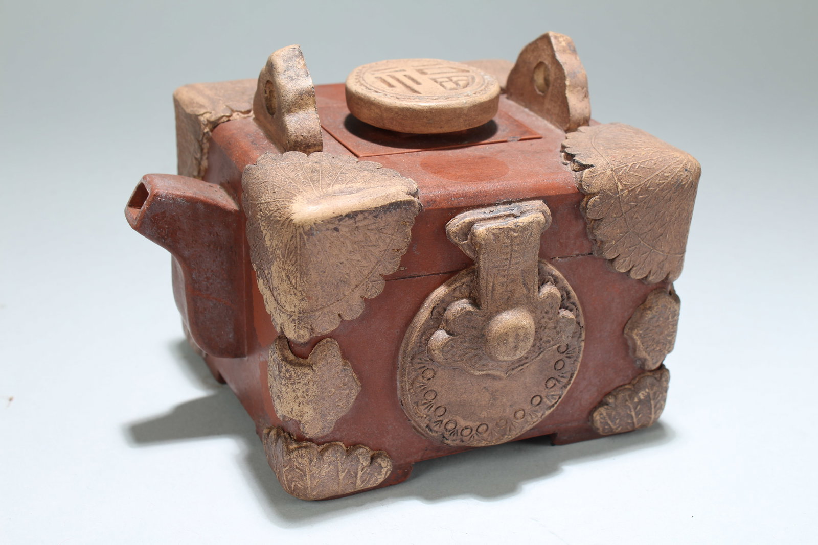 A Chinese Square-based Myth-beast Fortune Tea Pot: A Chinese Square-based Myth-beast Fortune Tea Pot . Height: 3.5 (inch). Length: 3.5 (inch).