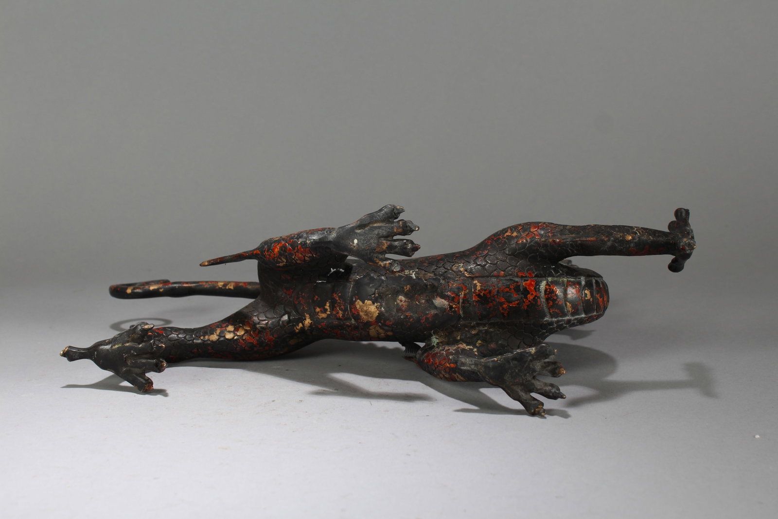 A Chinese Massive Dragon-decorating Religious Fortune Statue - 6