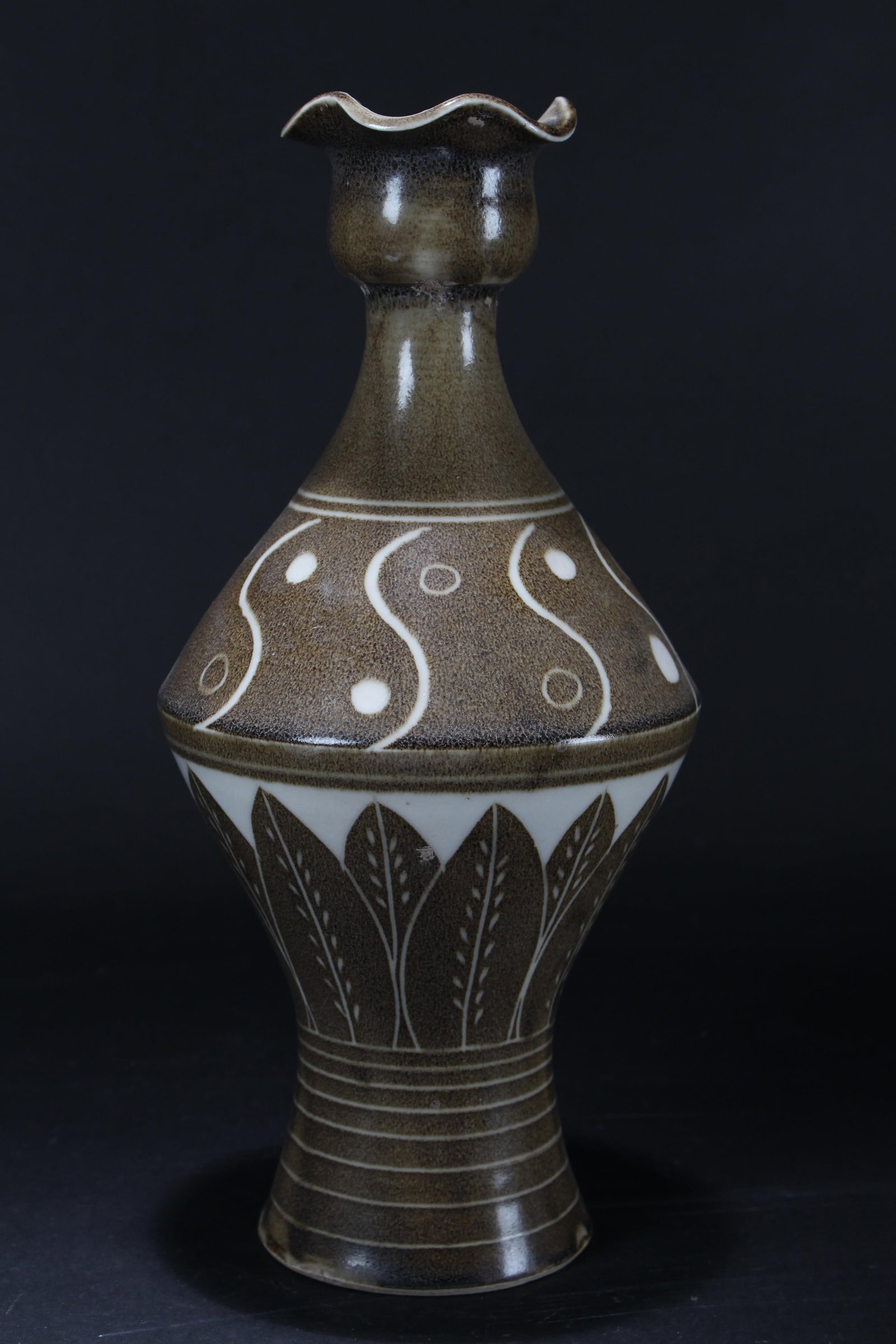 A Chinese Bent-opening Porcelain Fortune Vase: A Chinese Bent-opening Porcelain Fortune Vase . Height: 12.5 (inch).